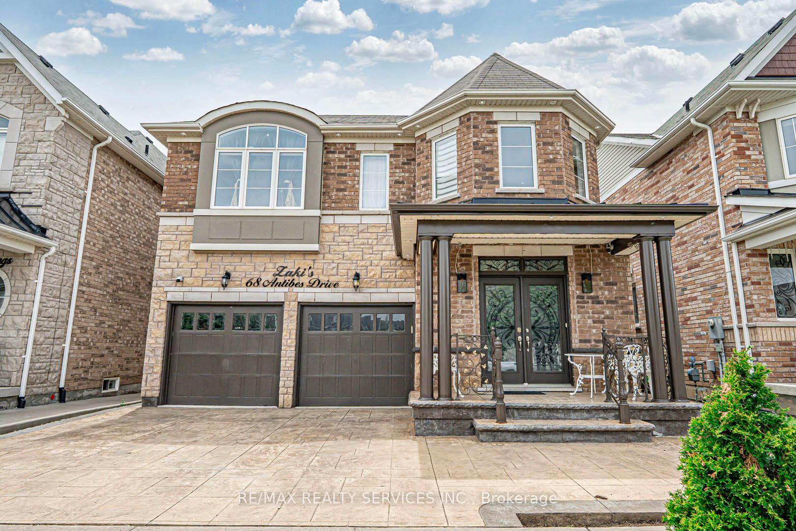 68 Antibes Drive Property Photo 1