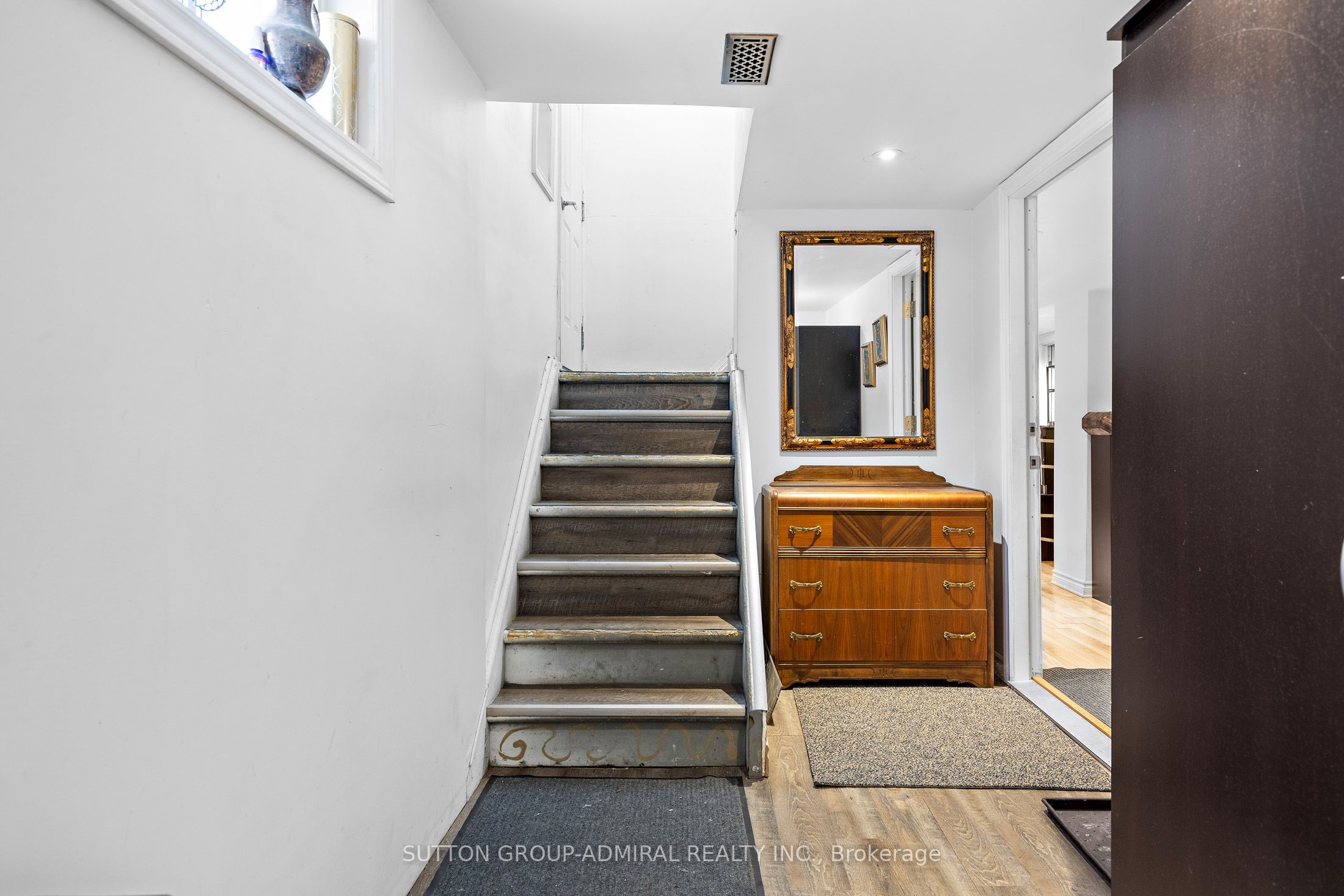 24 Hucknall Road Property Photo 26