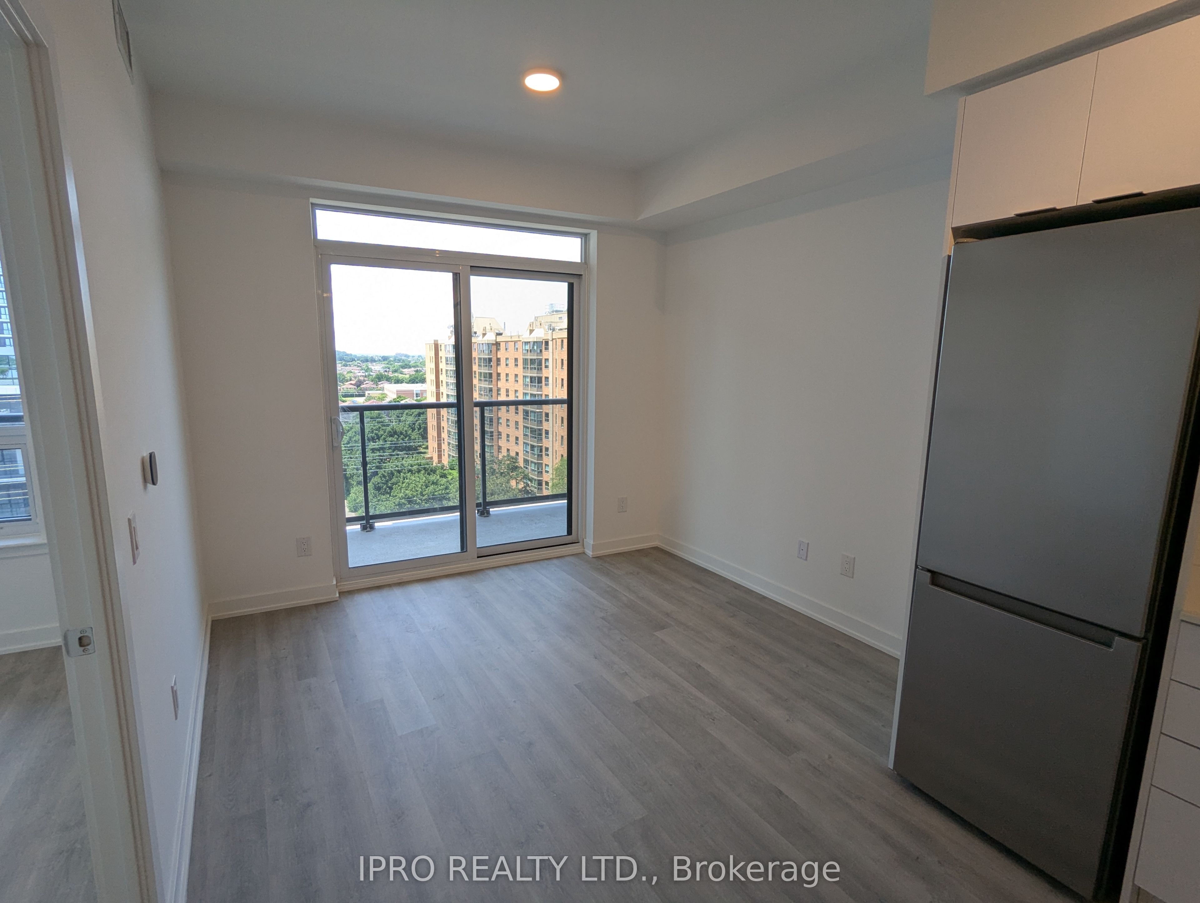 5105 Hurontario Street 706 Property Photo 9