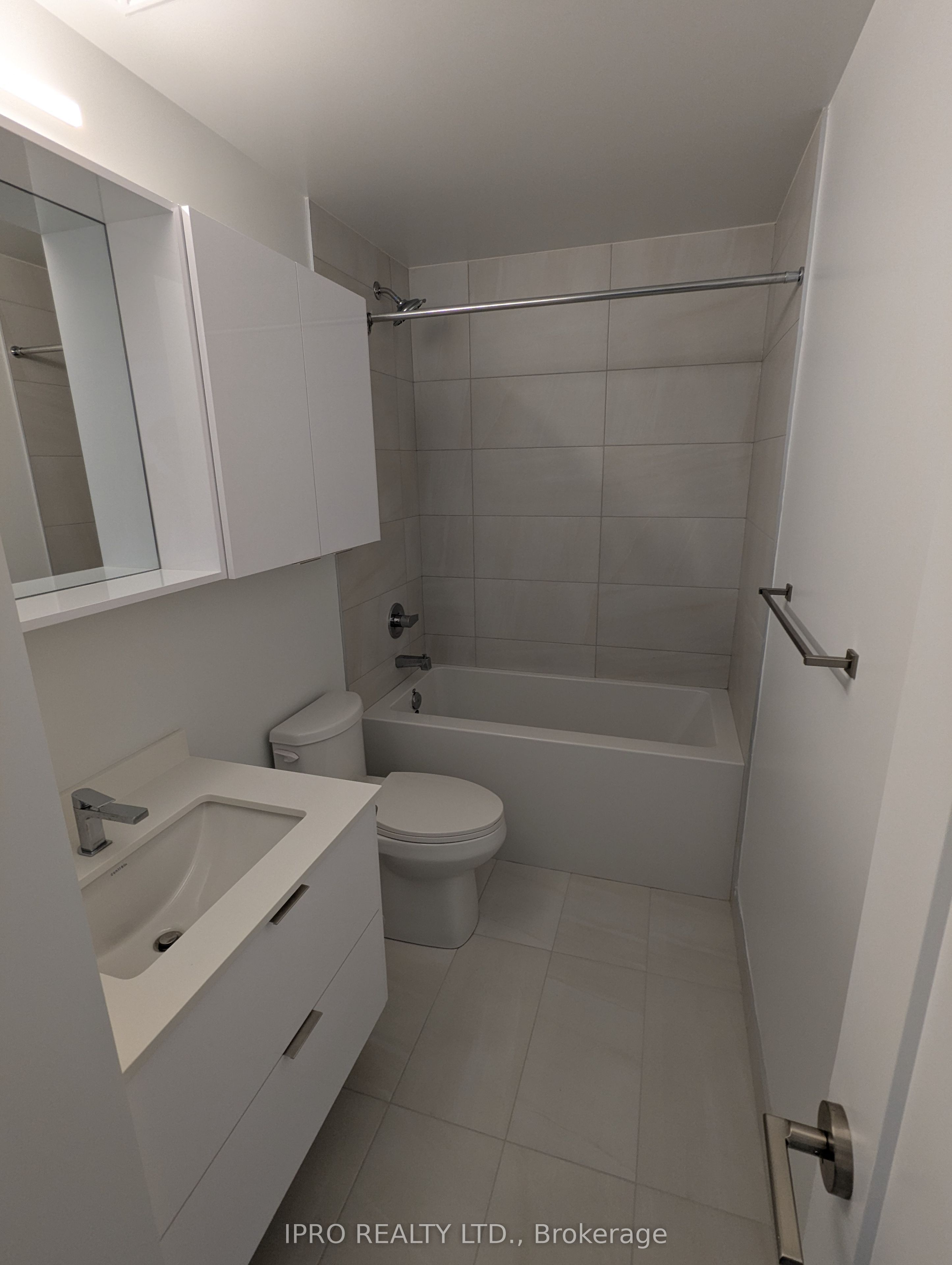 5105 Hurontario Street 706 Property Photo 18