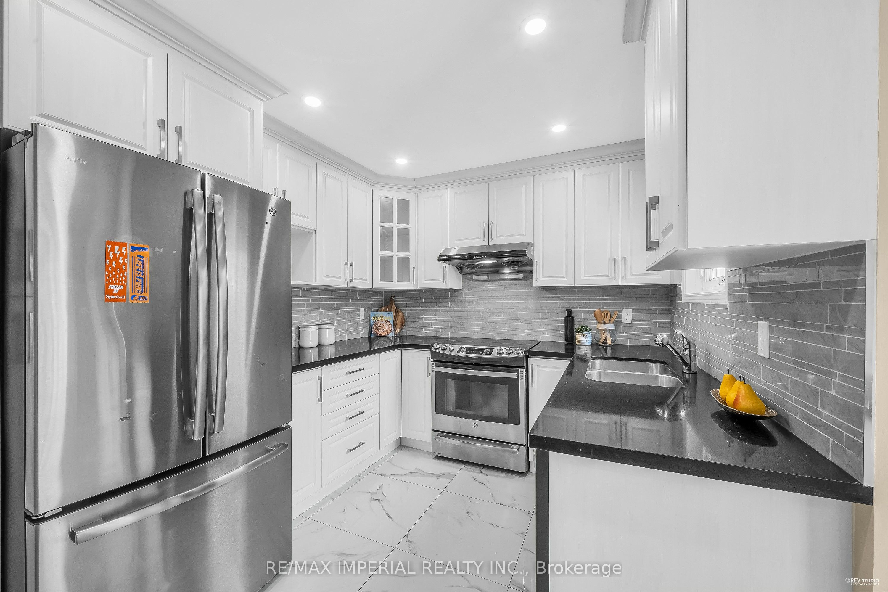1179 Barleymow Street Property Photo 15