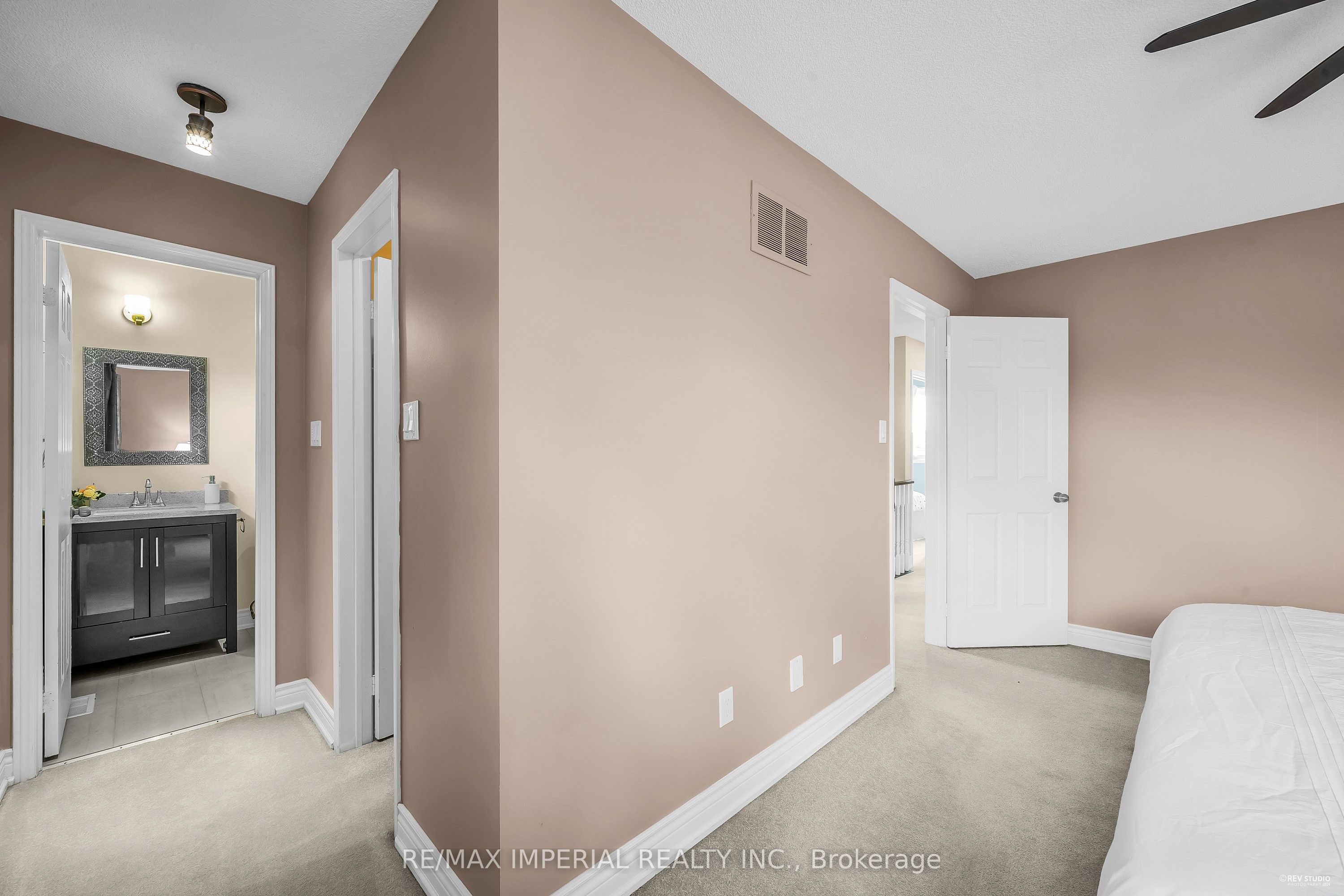 1179 Barleymow Street Property Photo 28