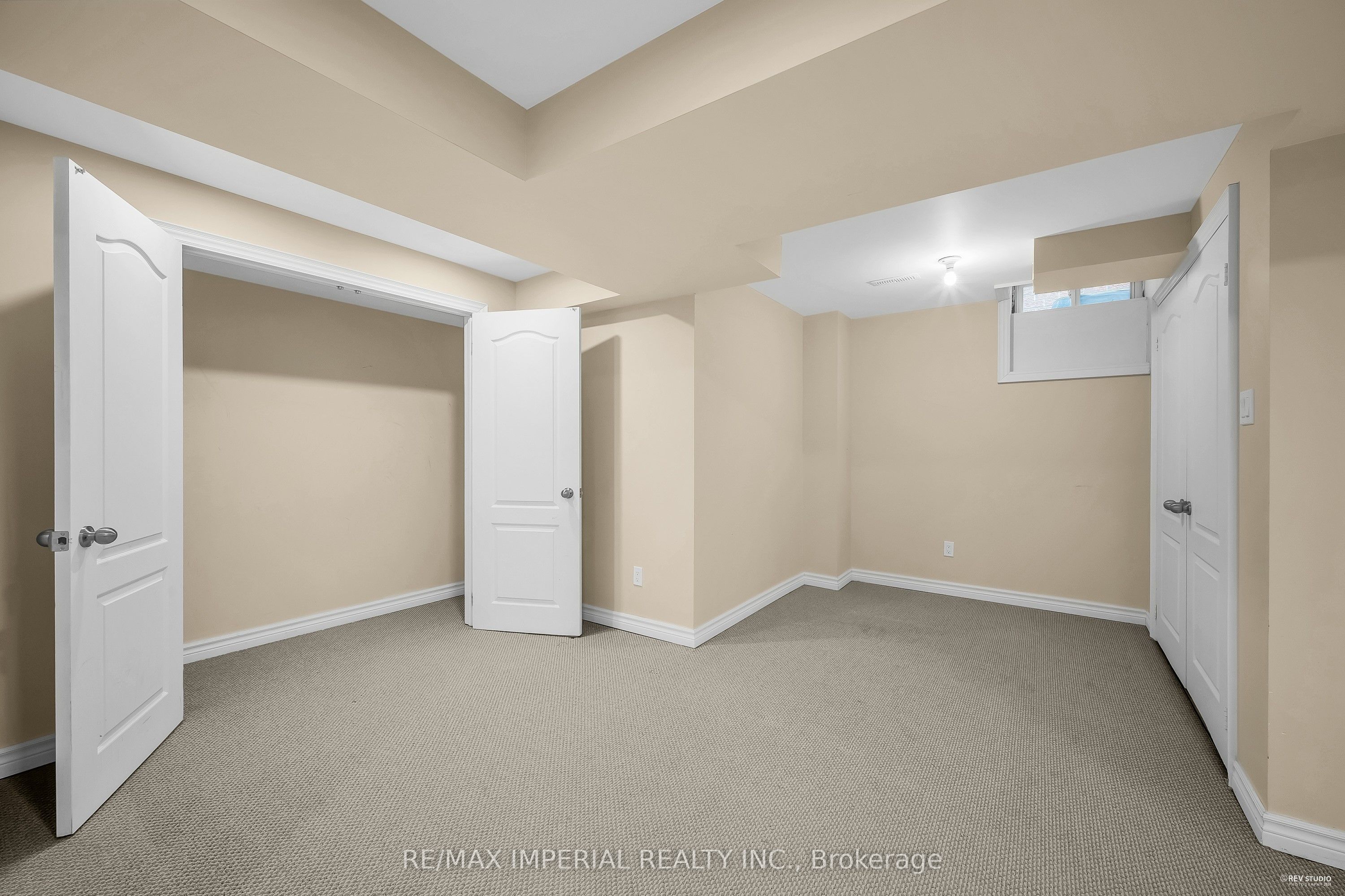 1179 Barleymow Street Property Photo 37