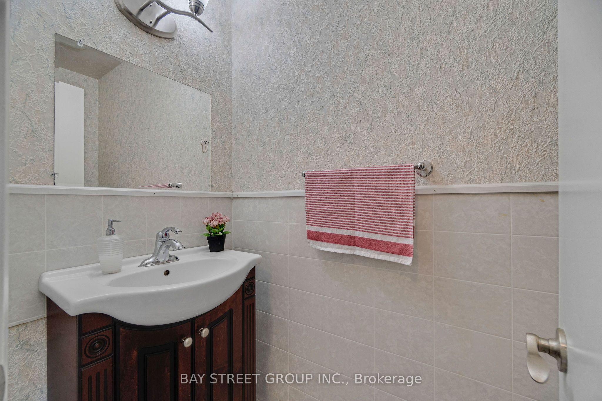 41 Nadia Place 30 Property Photo 14