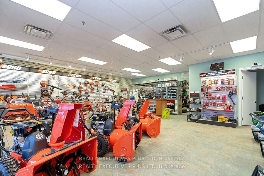 6921 Steeles Avenue W 5 Property Photo 5