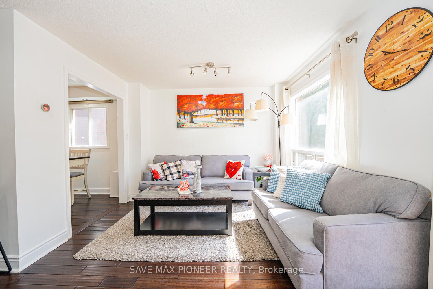 228 Lech Walesa Drive Property Photo 8