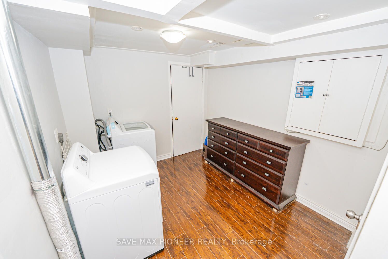 228 Lech Walesa Drive Property Photo 24