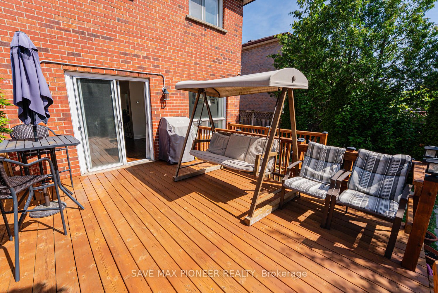228 Lech Walesa Drive Property Photo 36