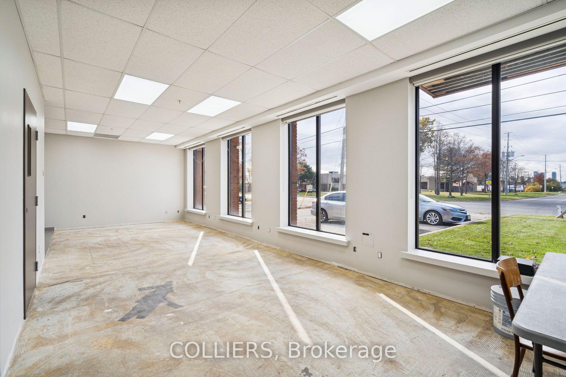 5309 Maingate Drive Property Photo 3