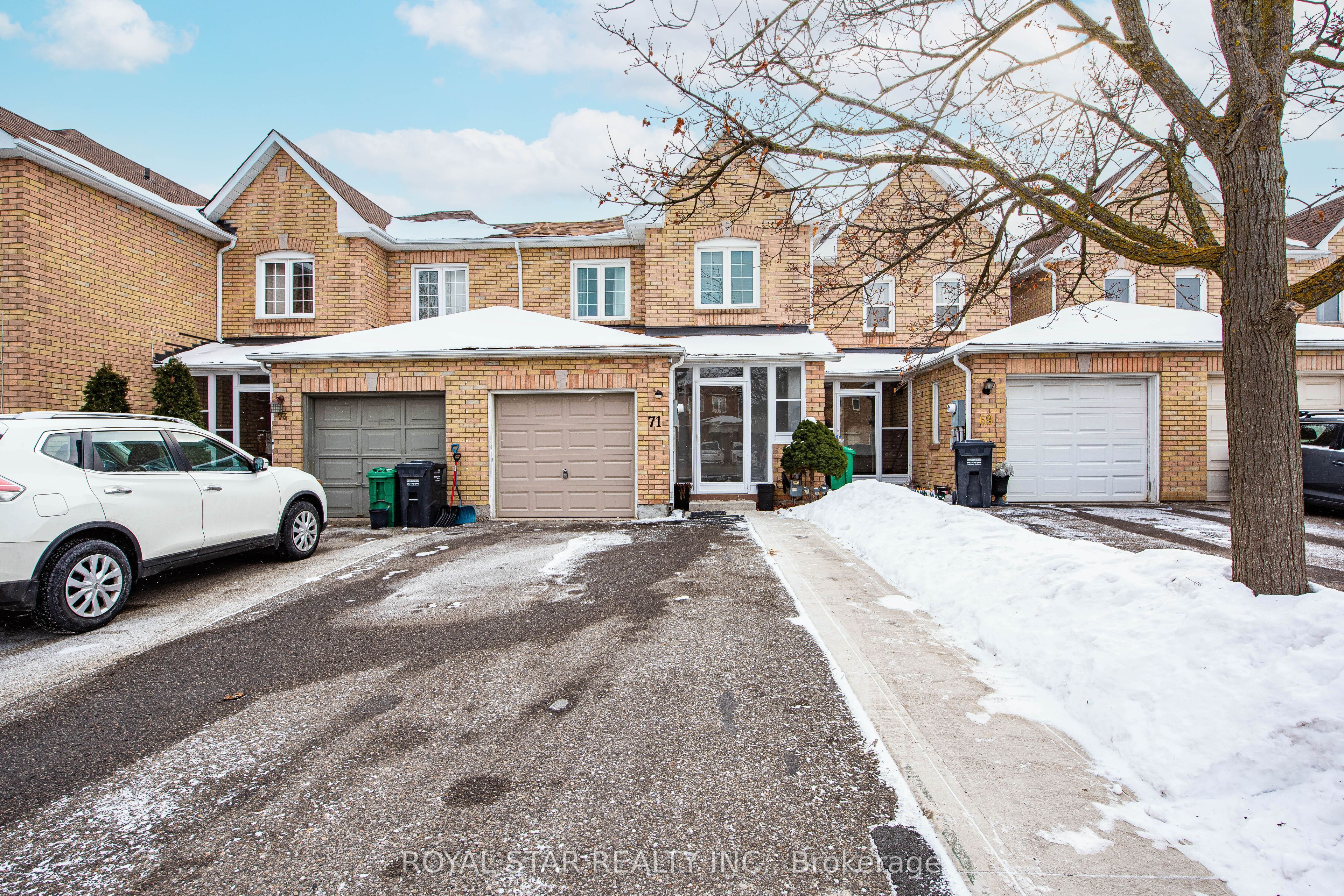 71 Muirland Crescent Property Photo 2
