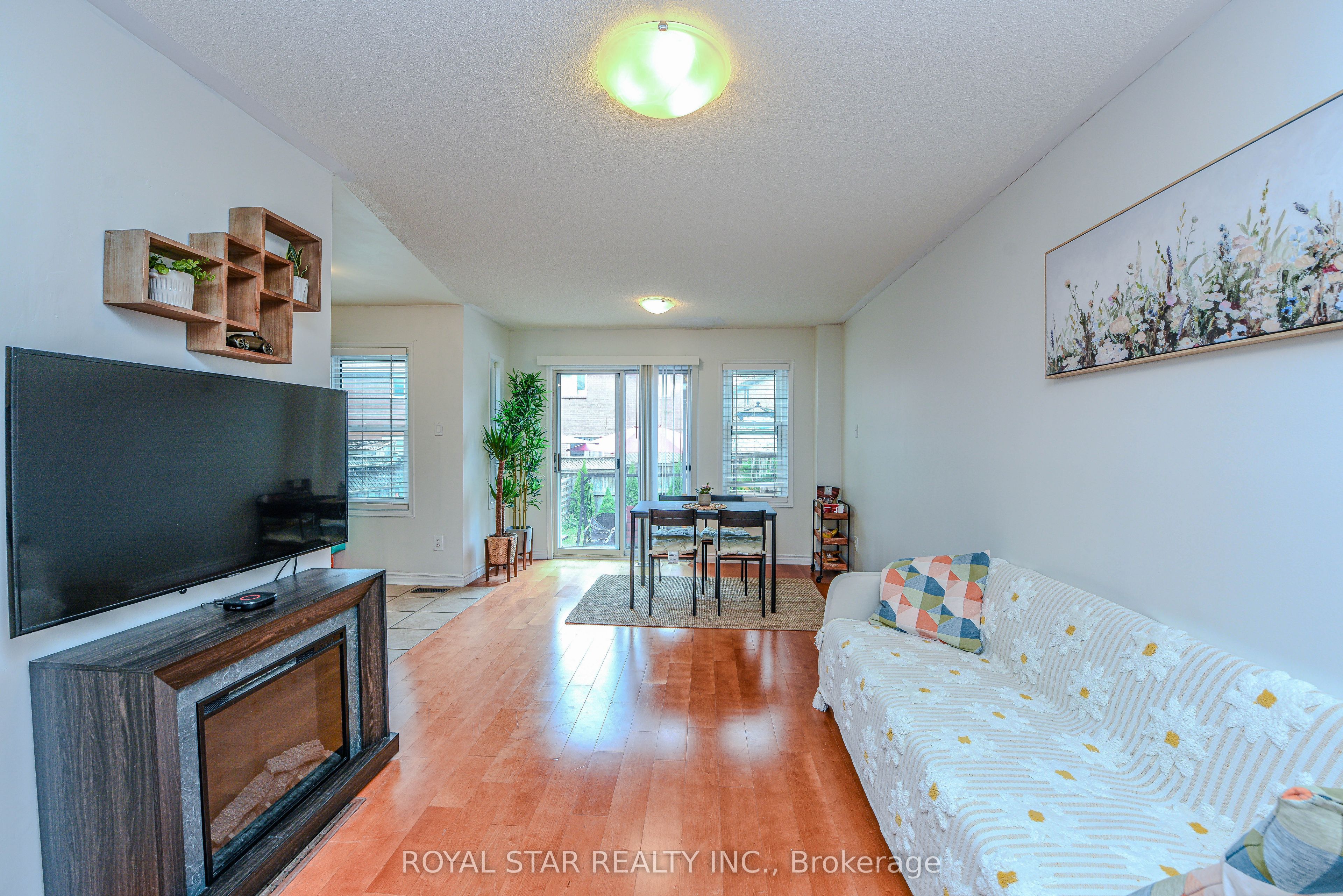 71 Muirland Crescent Property Photo 10