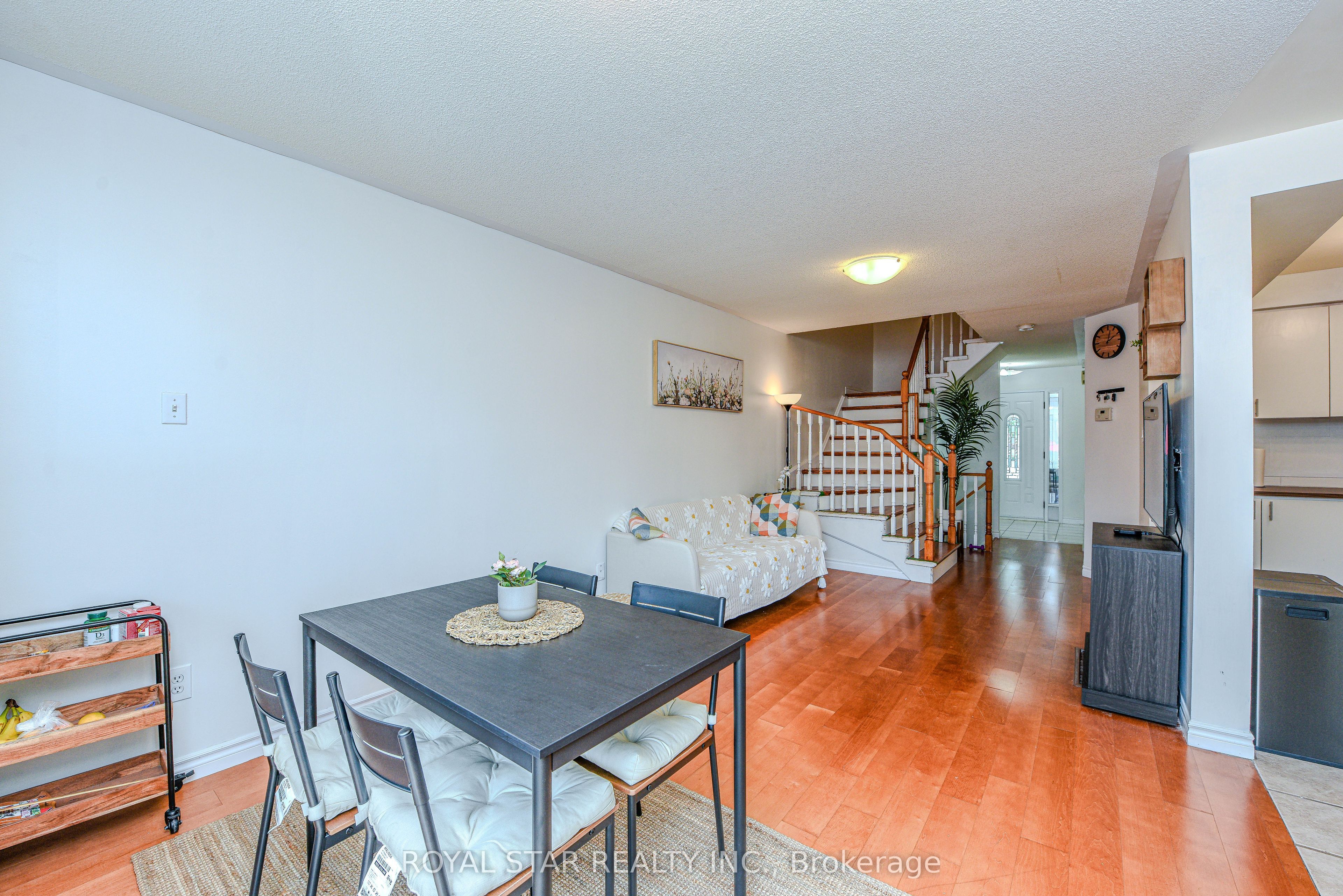 71 Muirland Crescent Property Photo 13