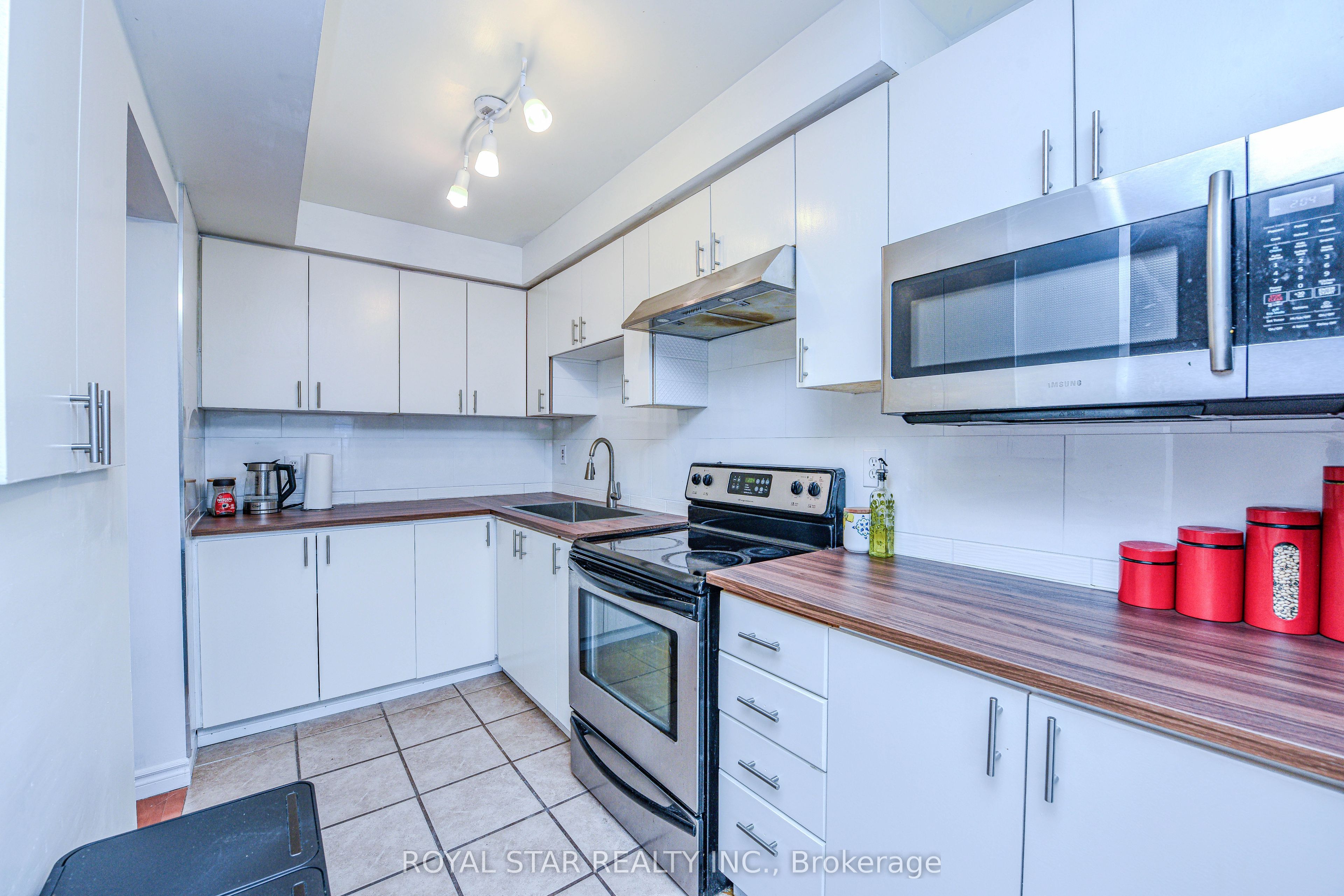71 Muirland Crescent Property Photo 17