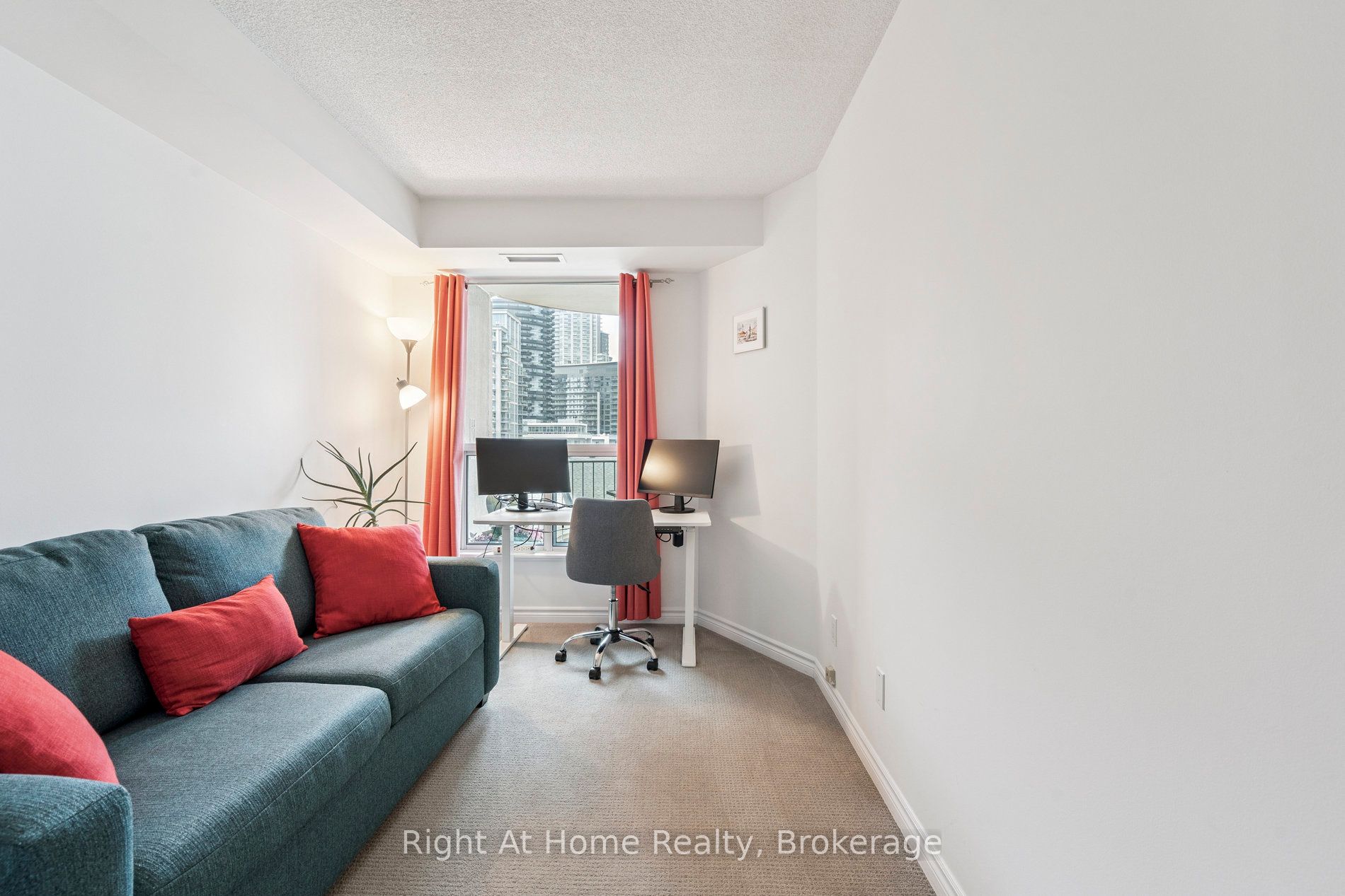 2111 Lake Shore Boulevard W 605 Property Photo 22