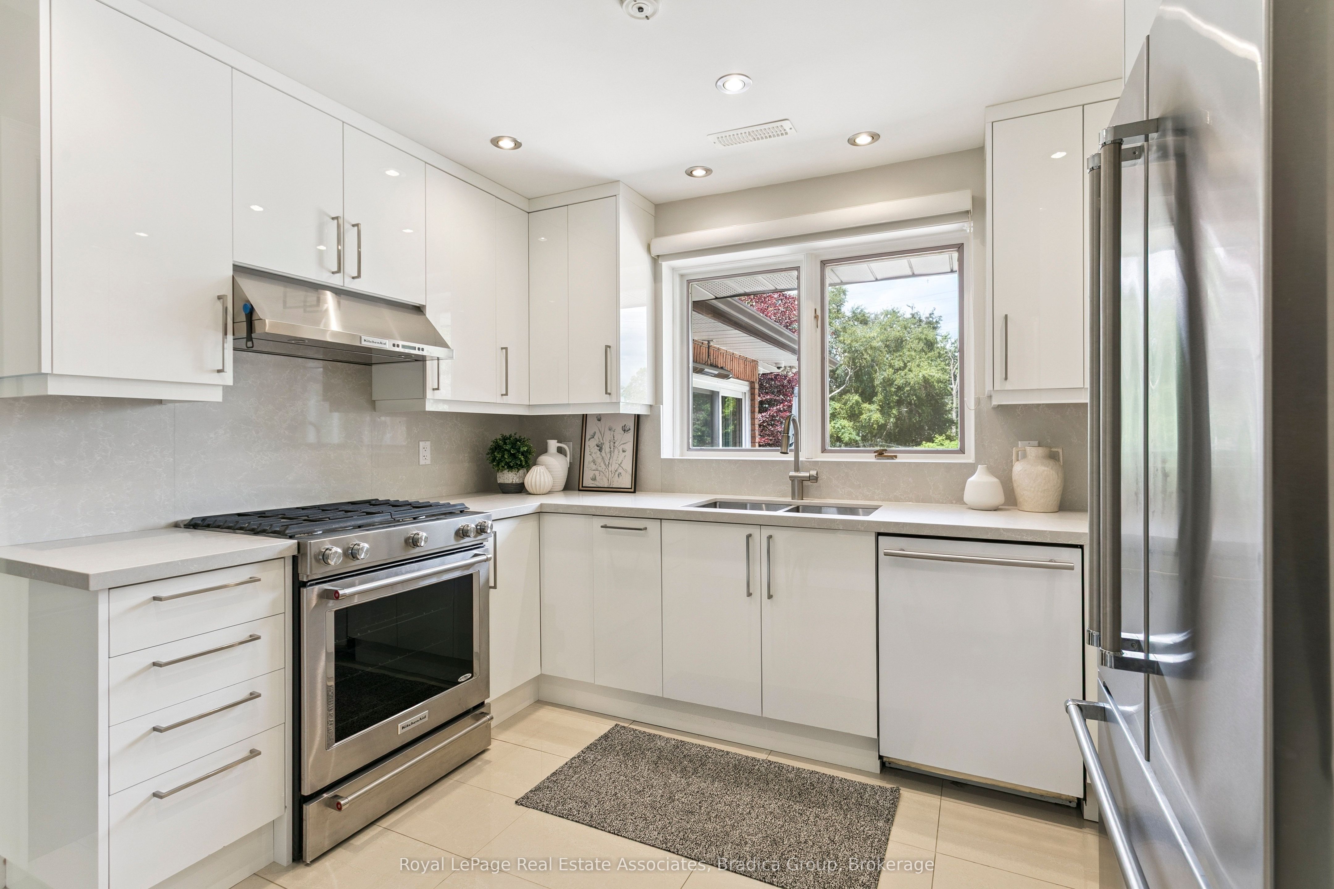 19 Lorraine Gardens Property Photo 21