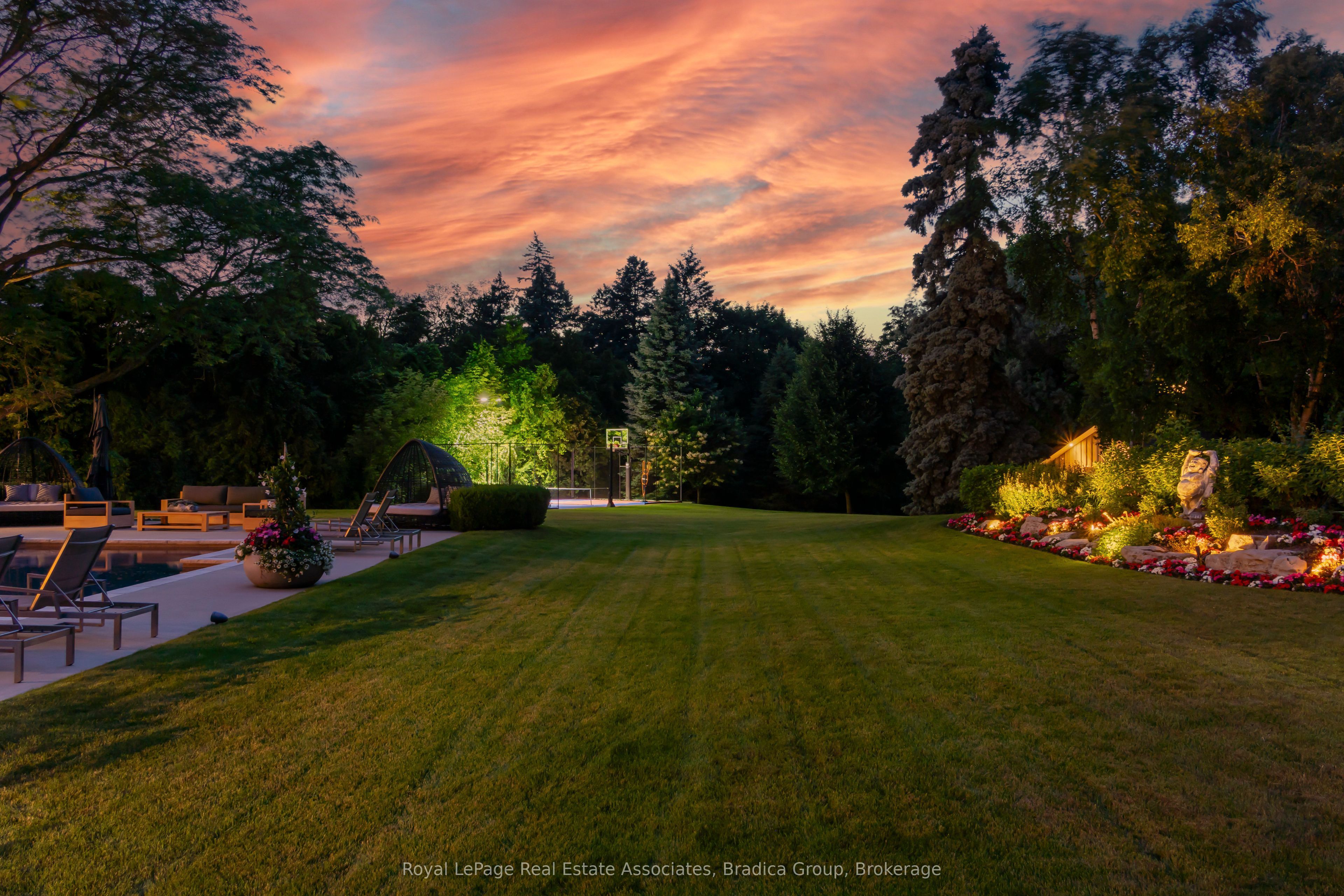 19 Lorraine Gardens Property Photo 48