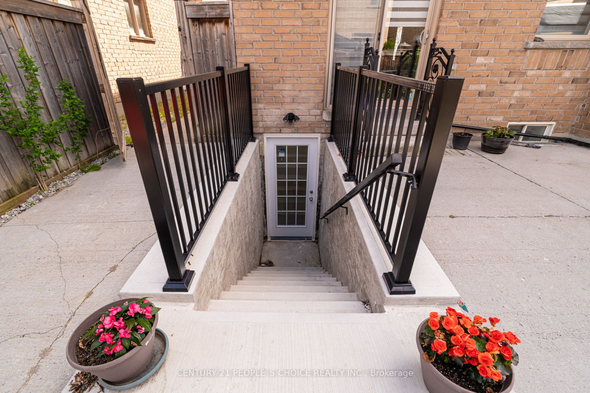 #basement - 25 Drummondville Drive Property Photo 2