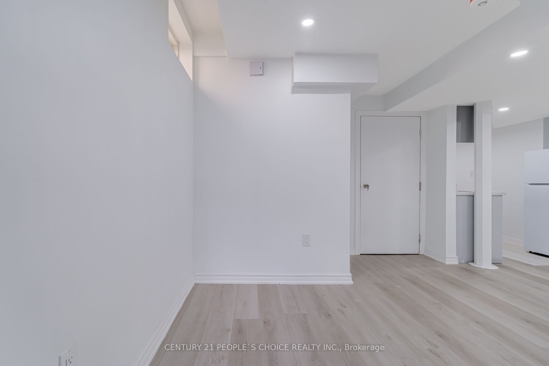 #basement - 25 Drummondville Drive Property Photo 5