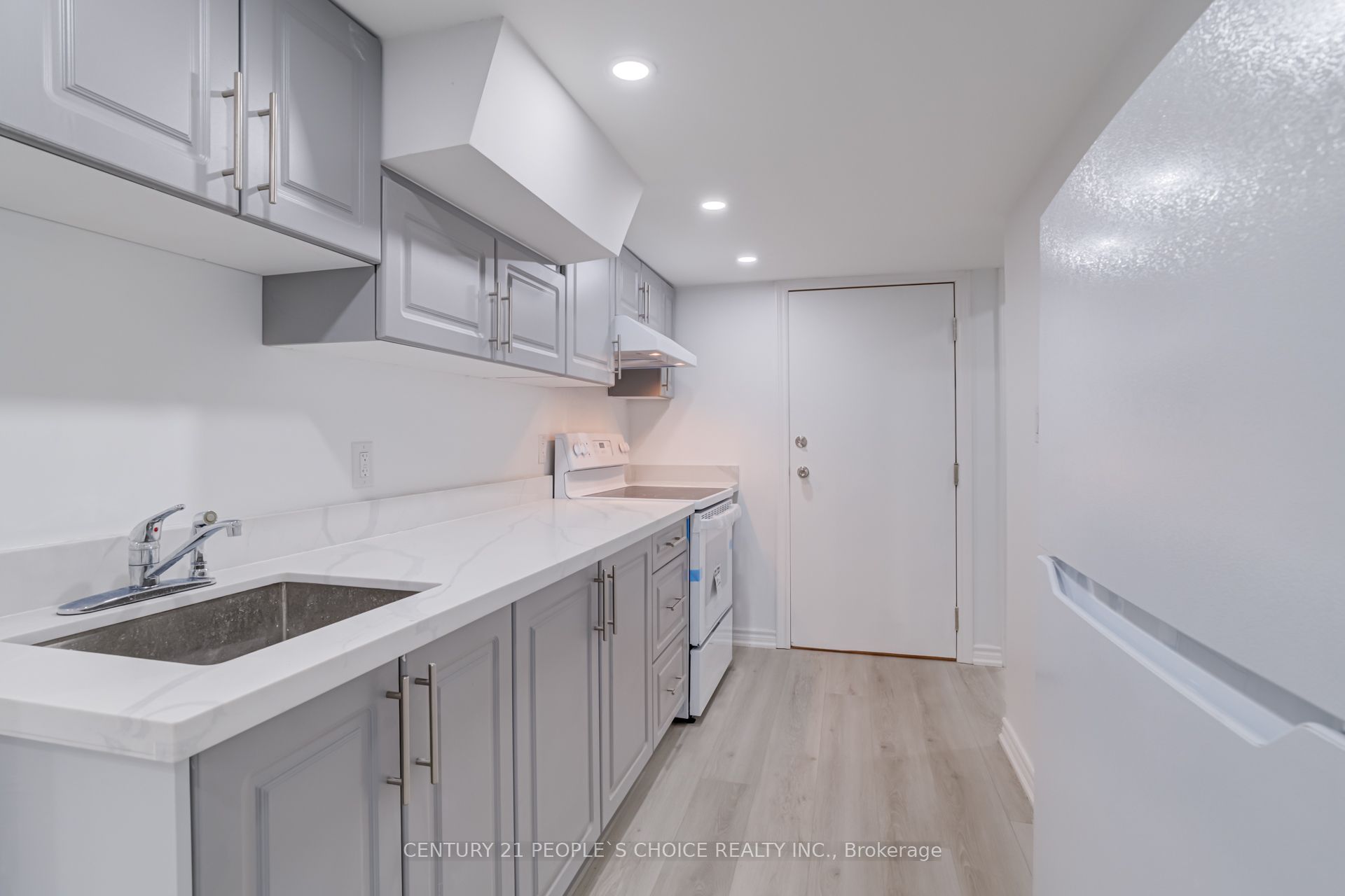#basement - 25 Drummondville Drive Property Photo 9