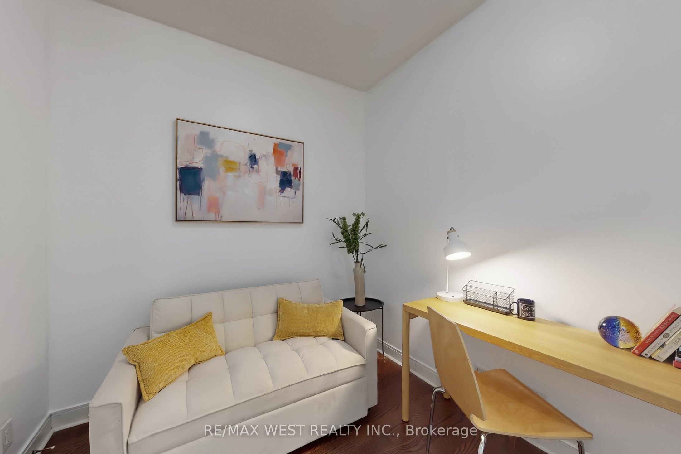 80 Absolute Avenue 206 Property Photo 15