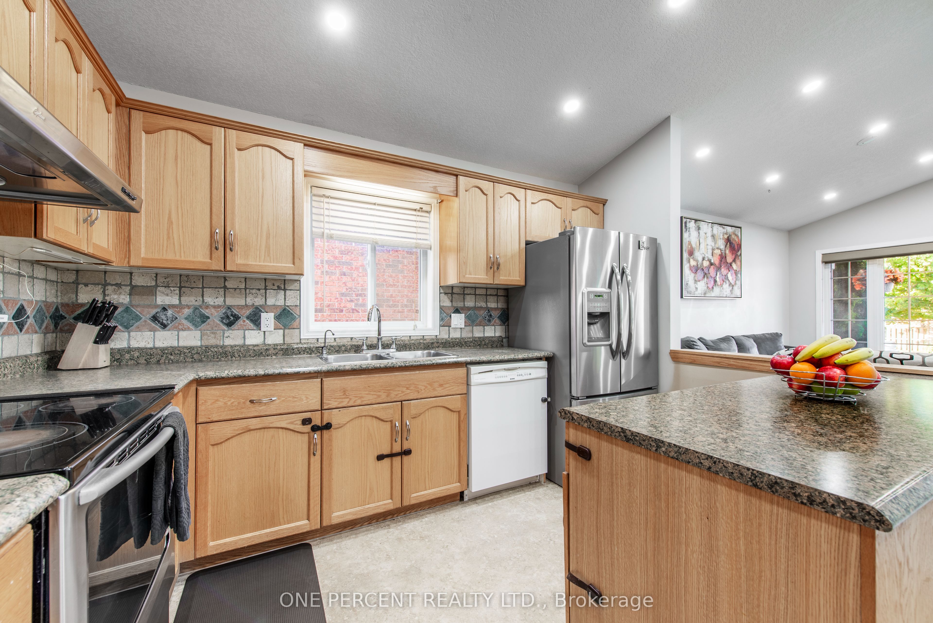 53 Biscayne Crescent Property Photo 10
