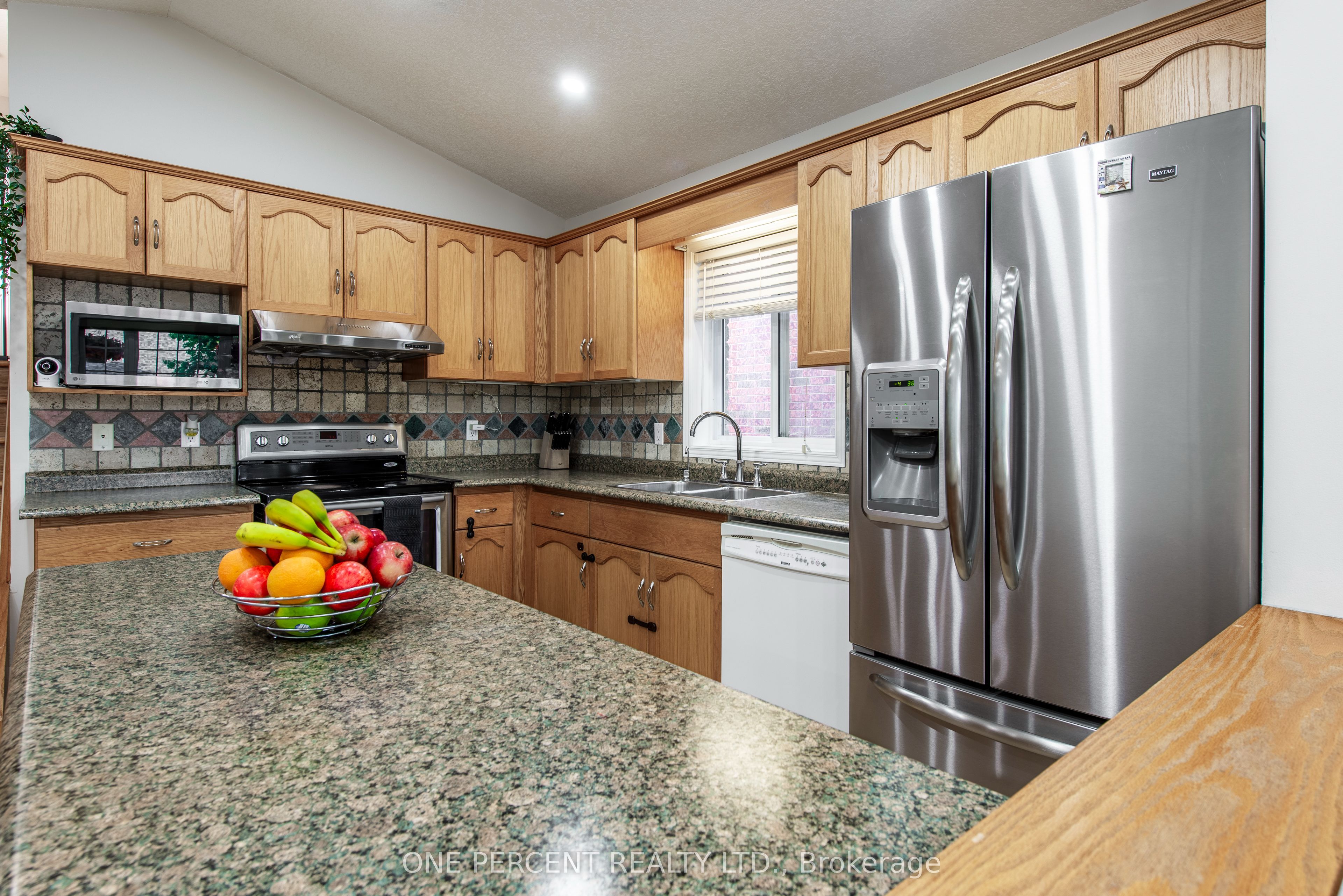 53 Biscayne Crescent Property Photo 12