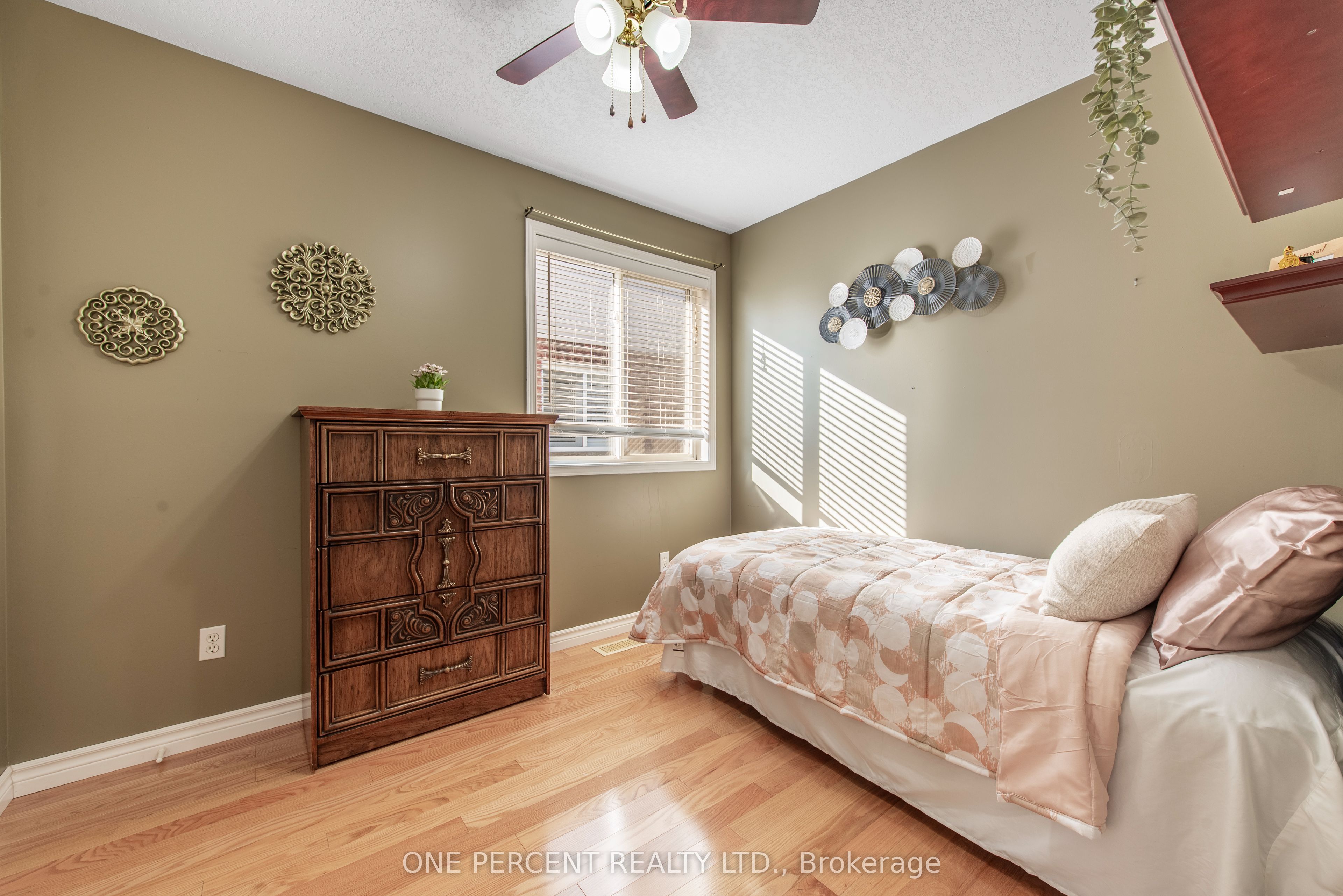 53 Biscayne Crescent Property Photo 17