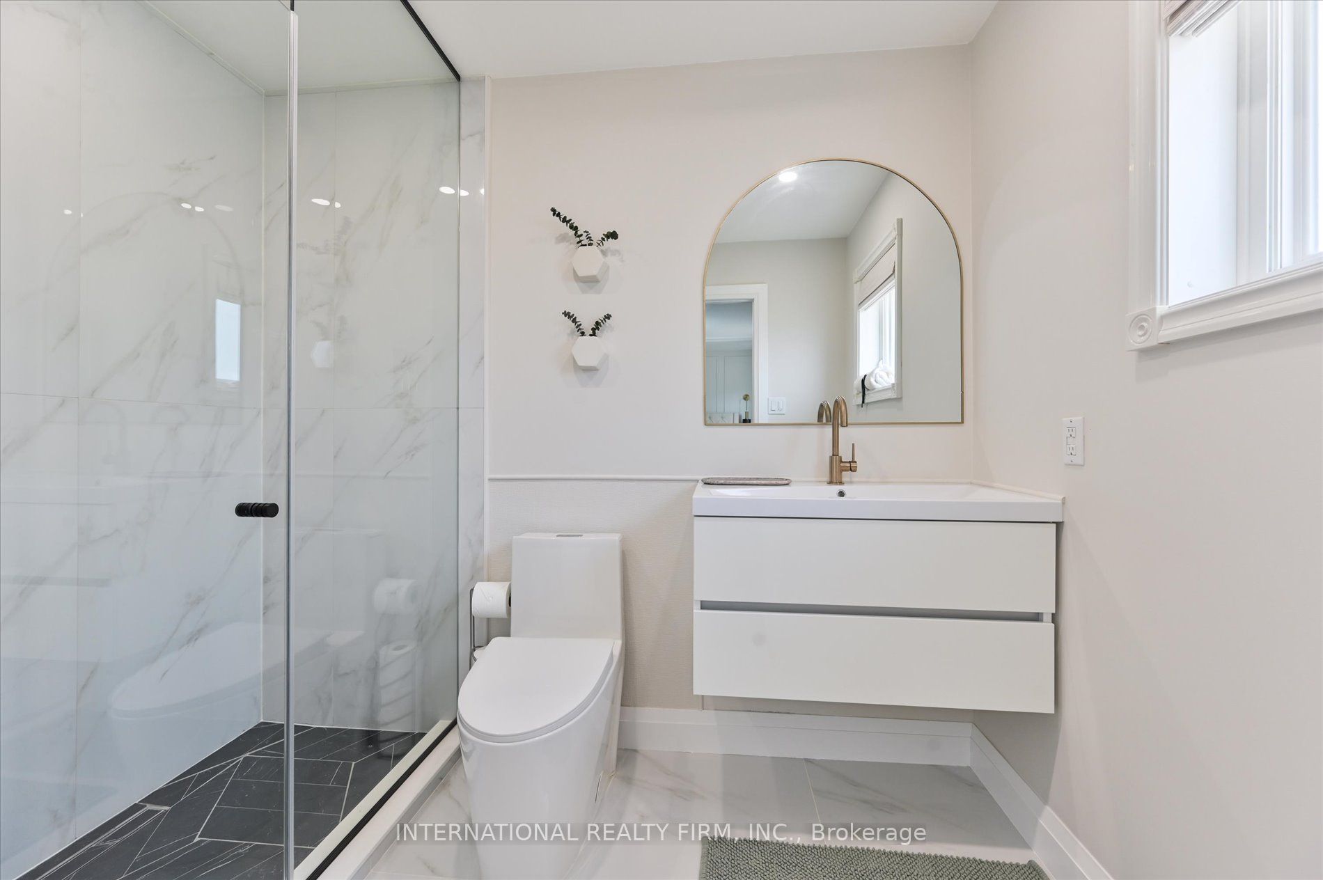 7337 Sandhurst Drive Property Photo 10