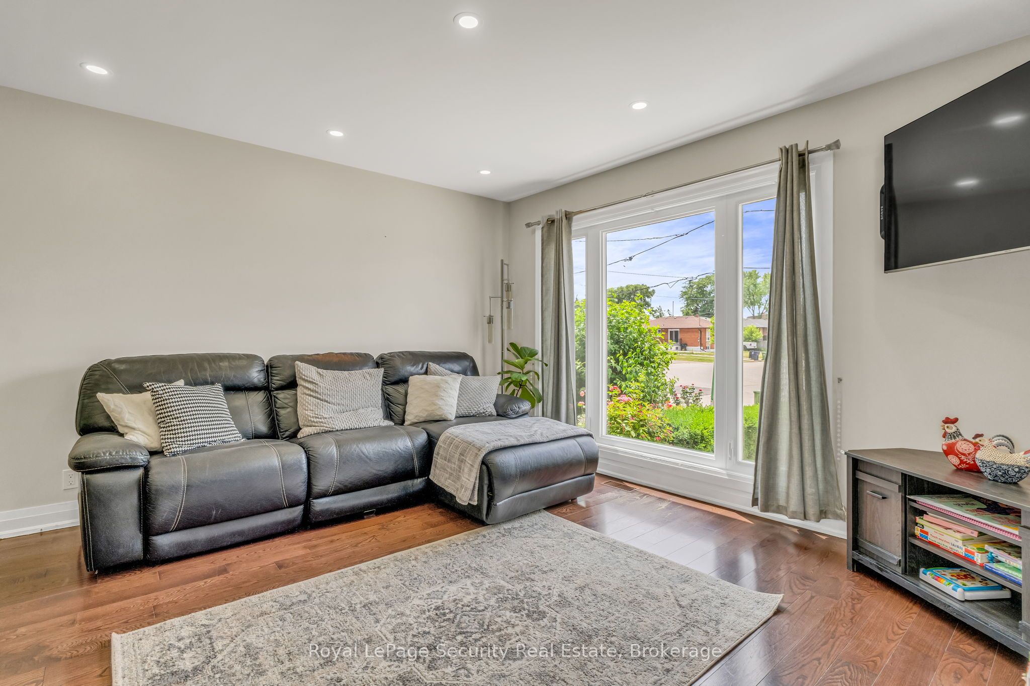 23 Talent Crescent Property Photo 3