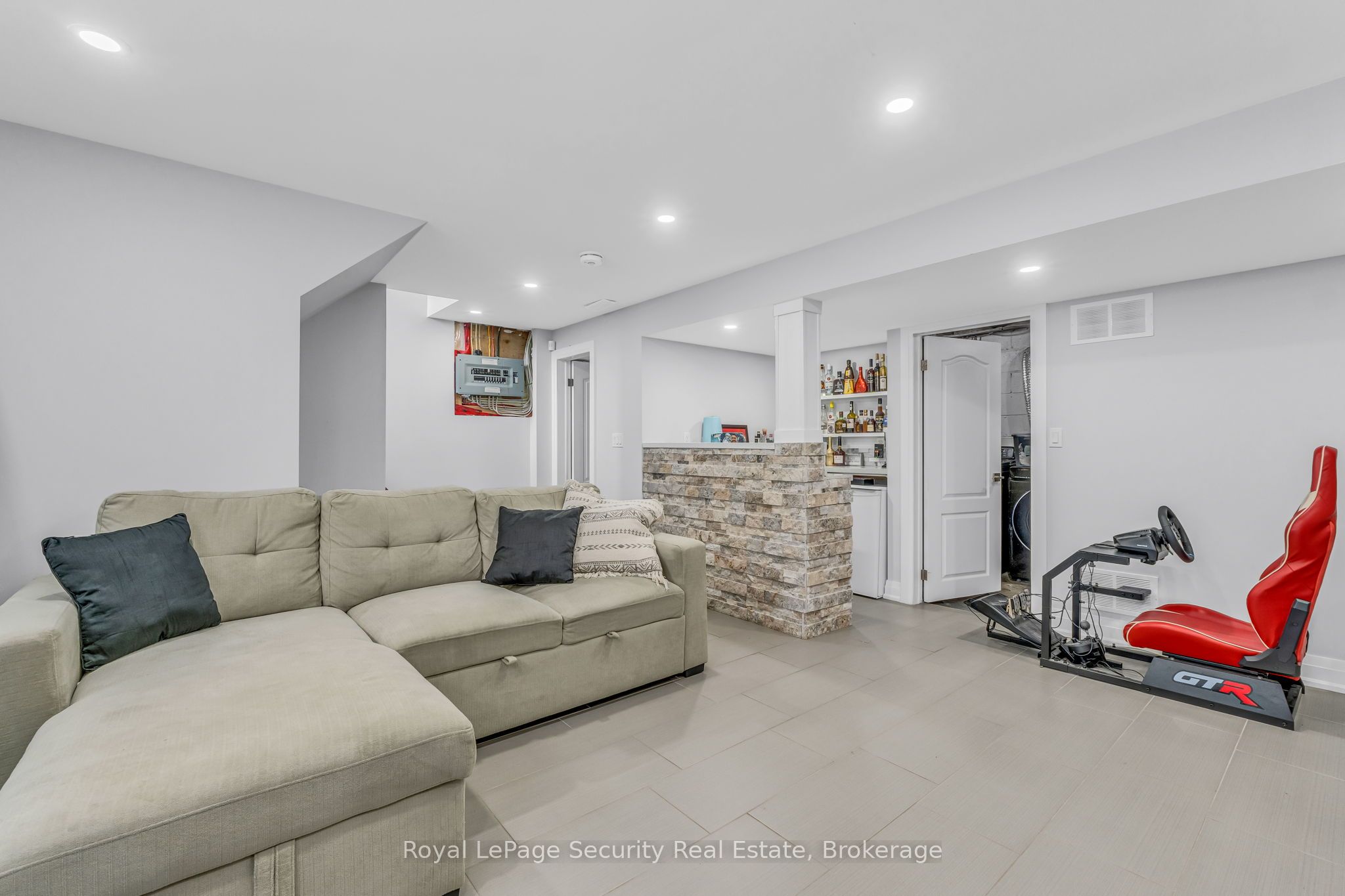 23 Talent Crescent Property Photo 15