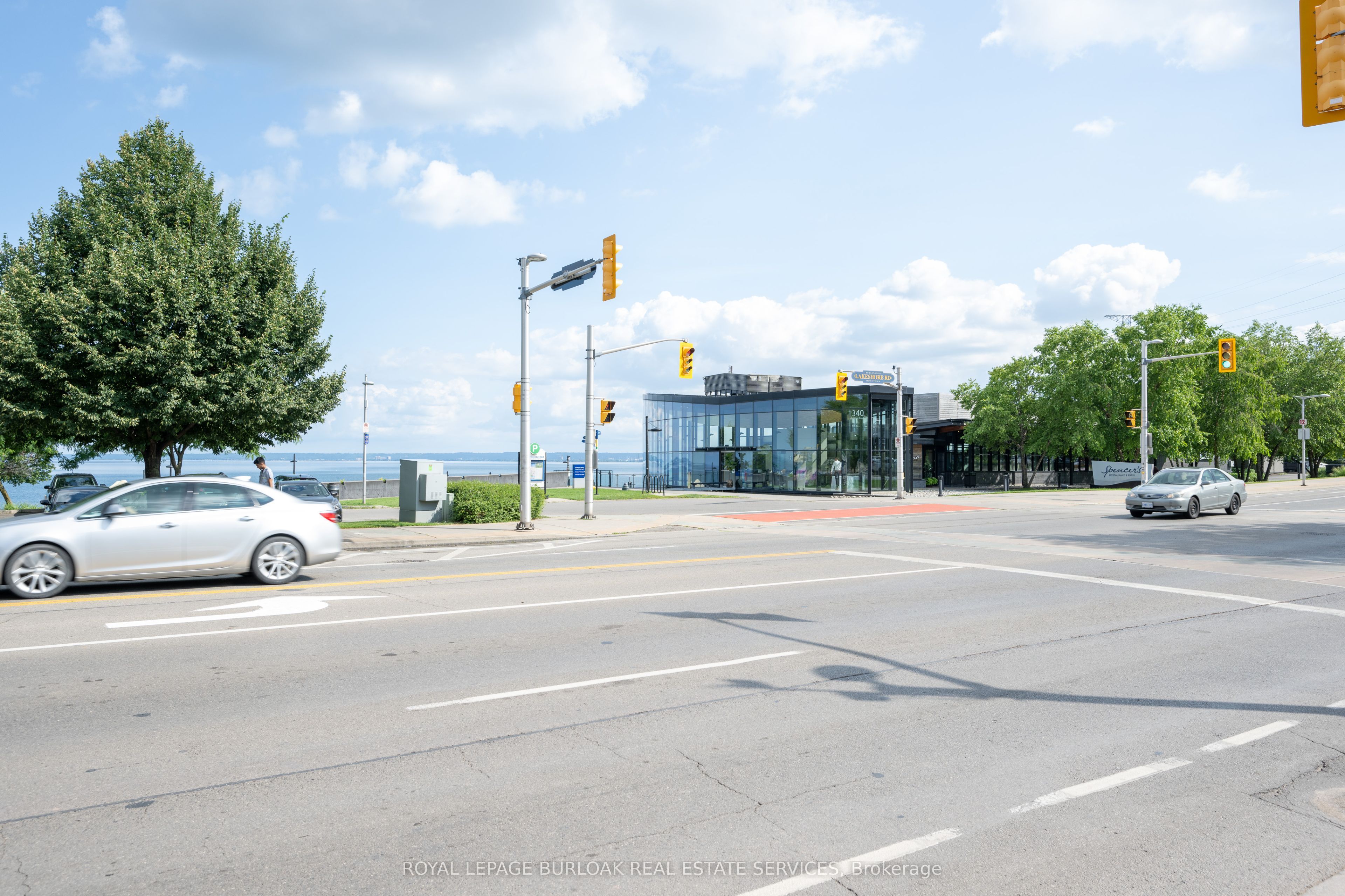 1347 Lakeshore Road 24 Property Photo 2