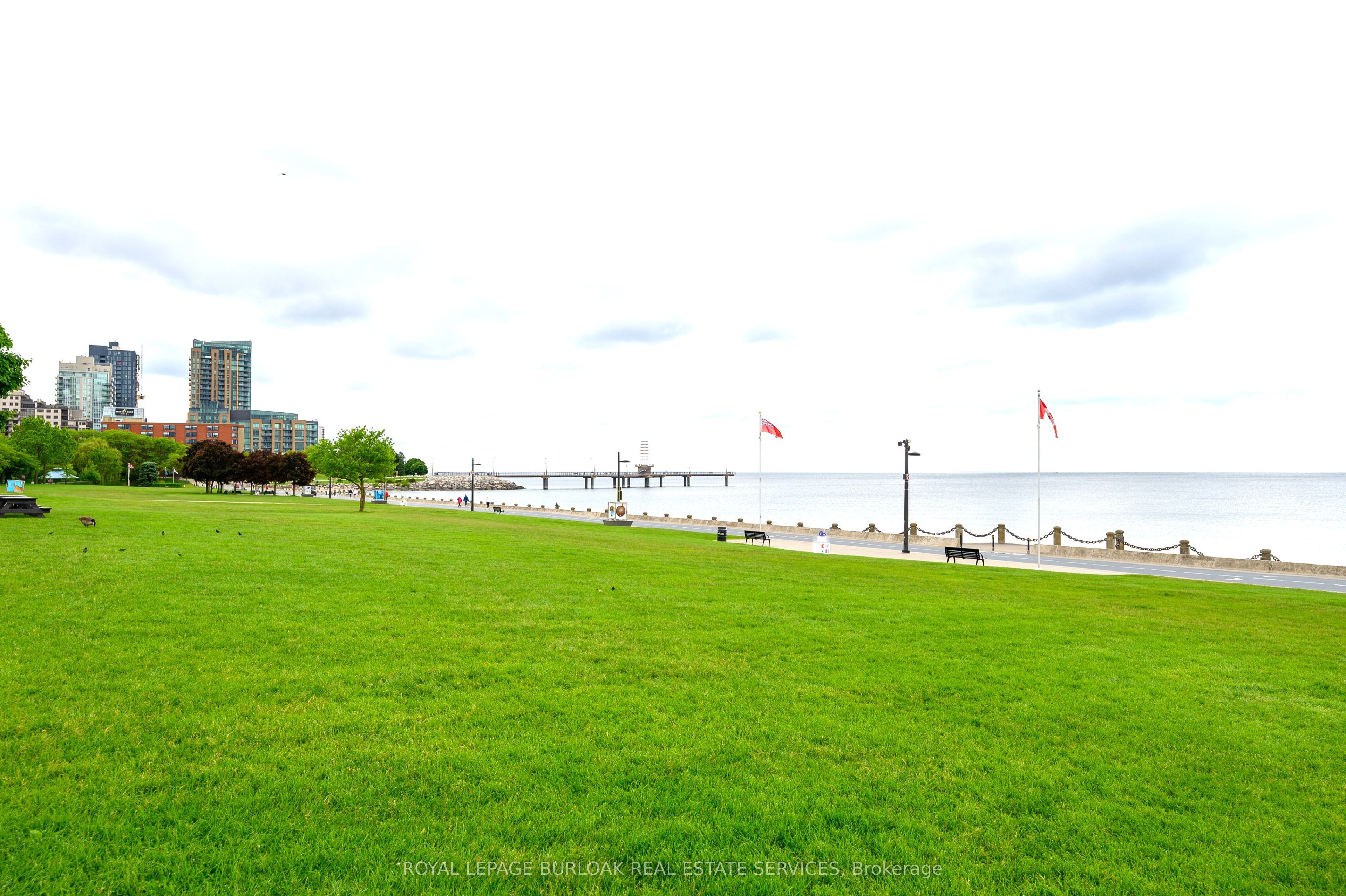 1347 Lakeshore Road 24 Property Photo 6