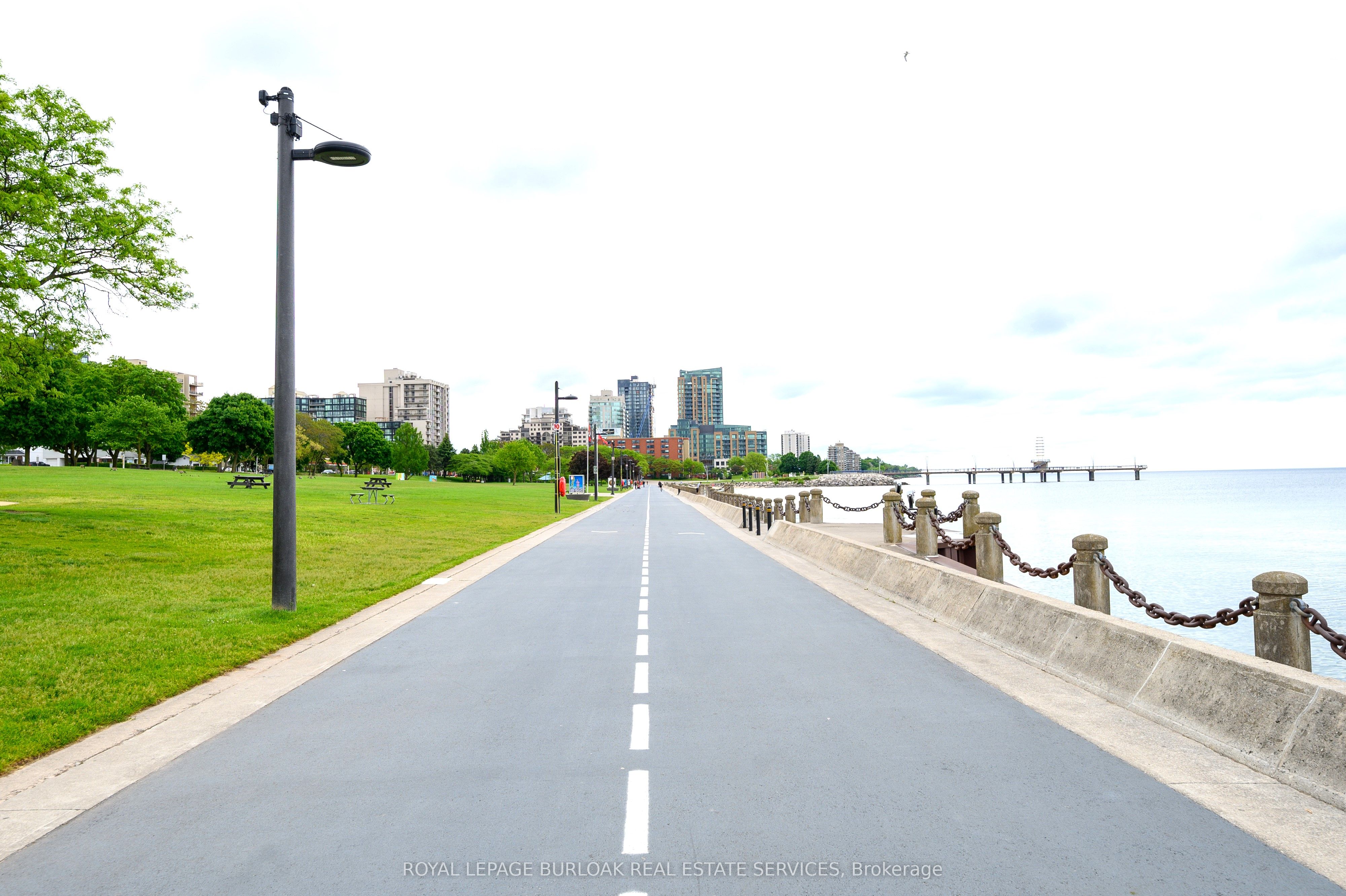 1347 Lakeshore Road 24 Property Photo 7