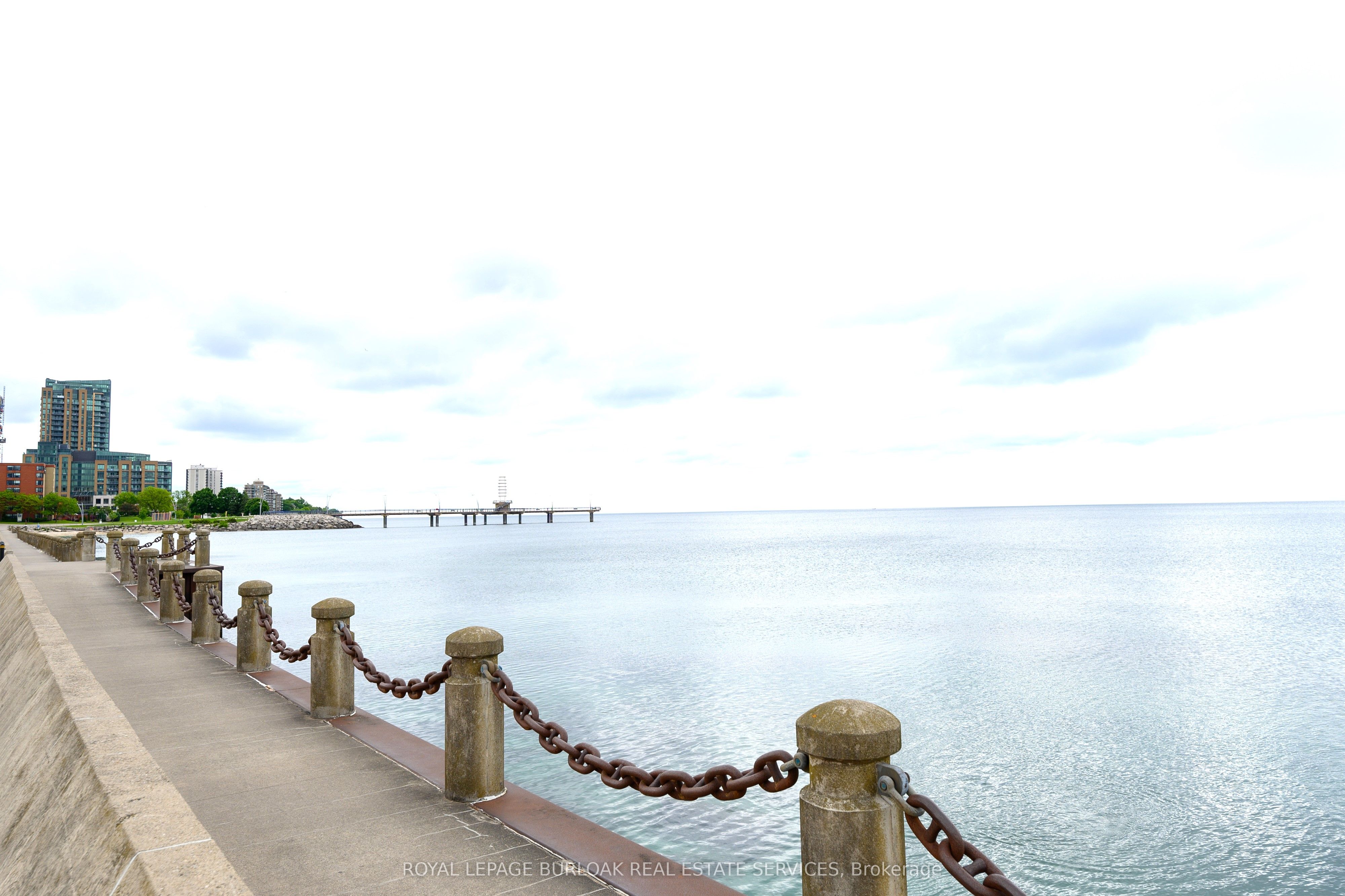 1347 Lakeshore Road 24 Property Photo 8