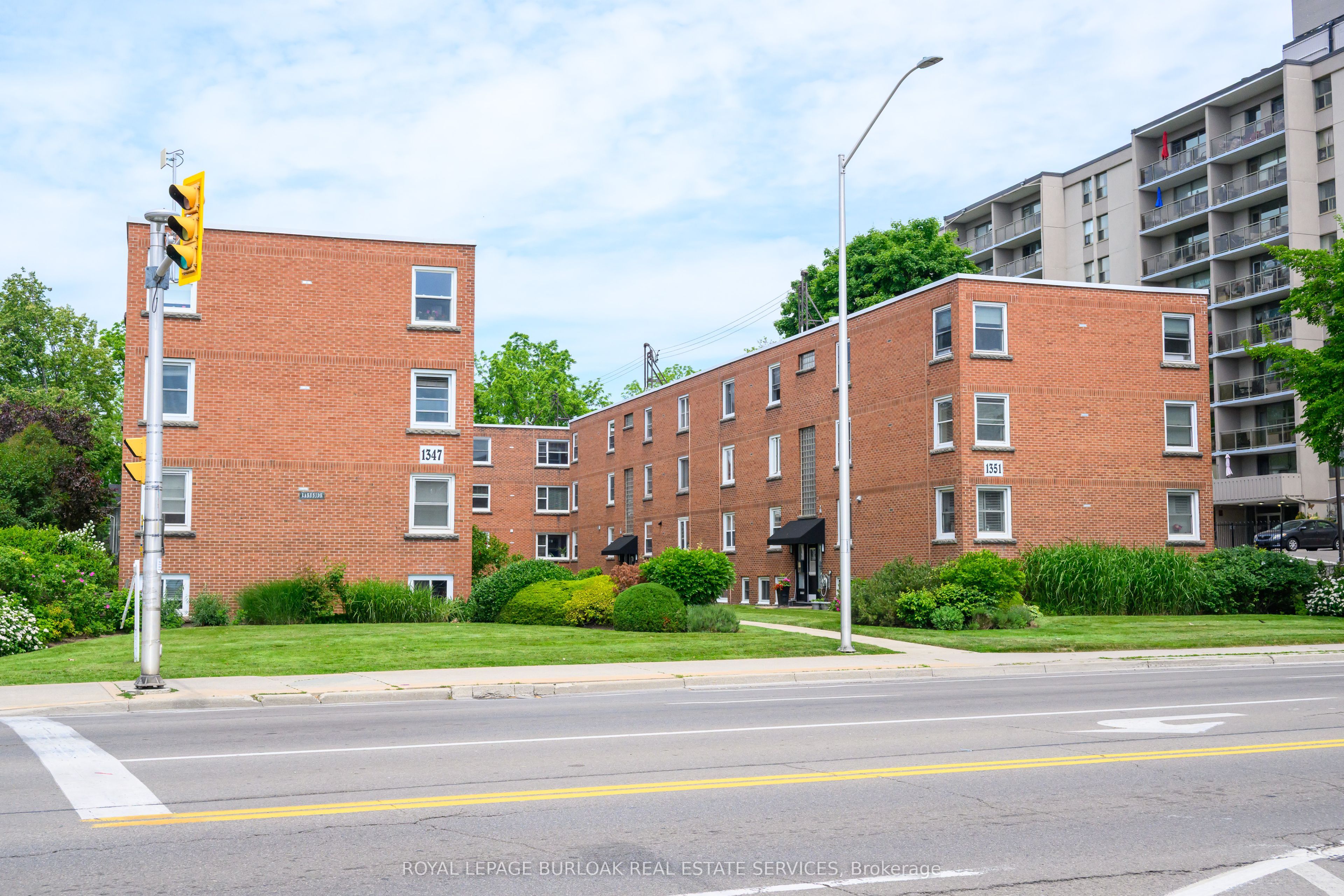 1347 Lakeshore Road 24 Property Photo 10