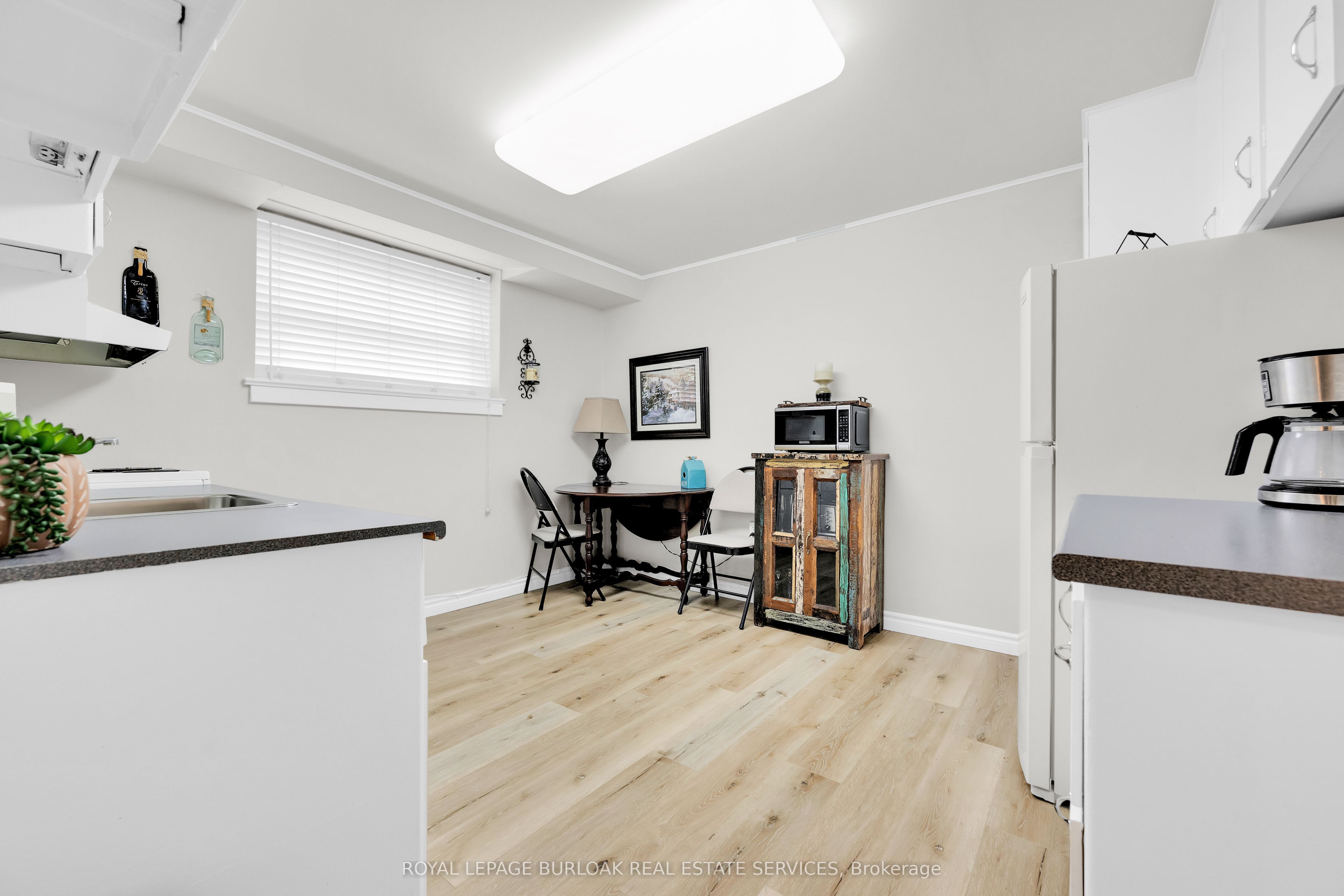 1347 Lakeshore Road 24 Property Photo 17