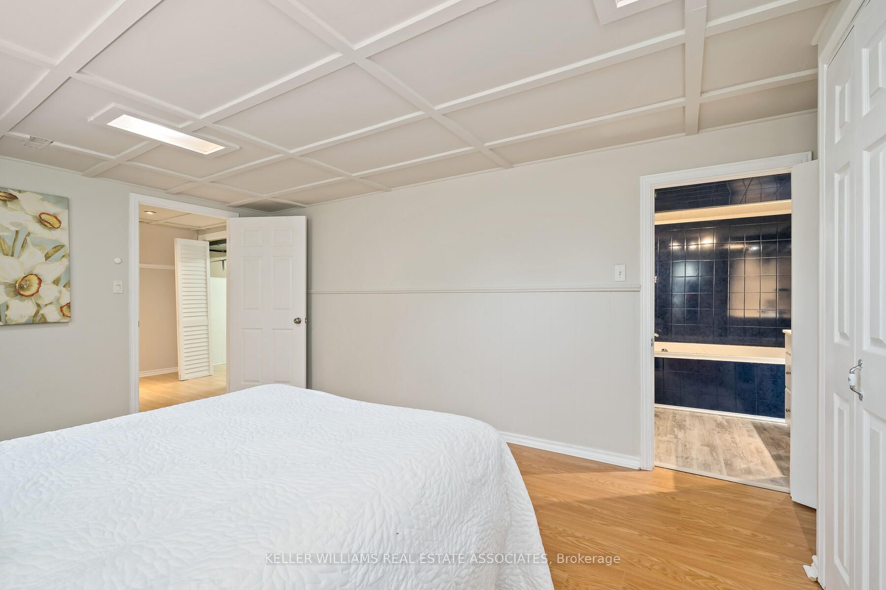 102 Moore Park Crescent Property Photo 34