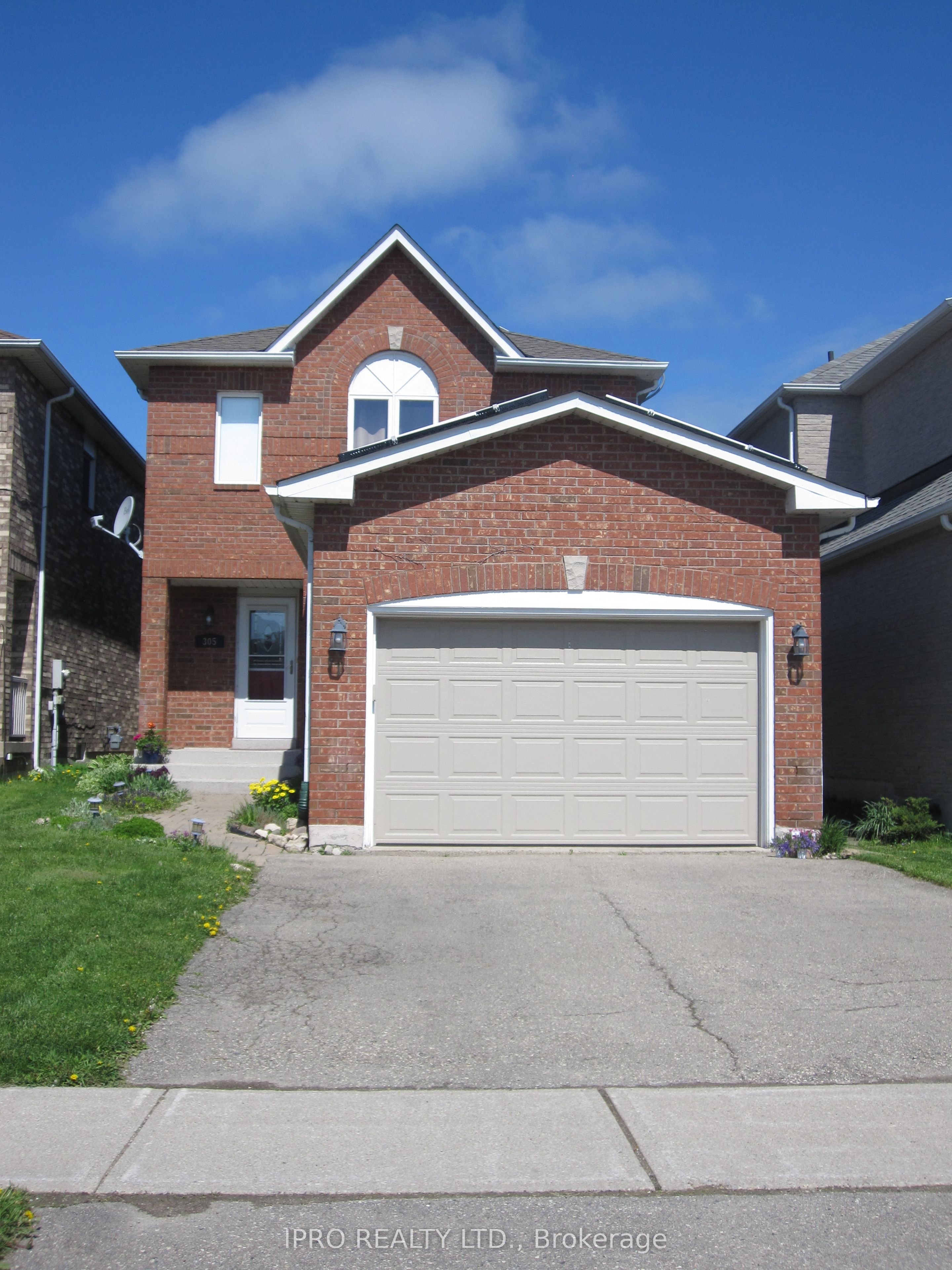 305 Marshall Crescent