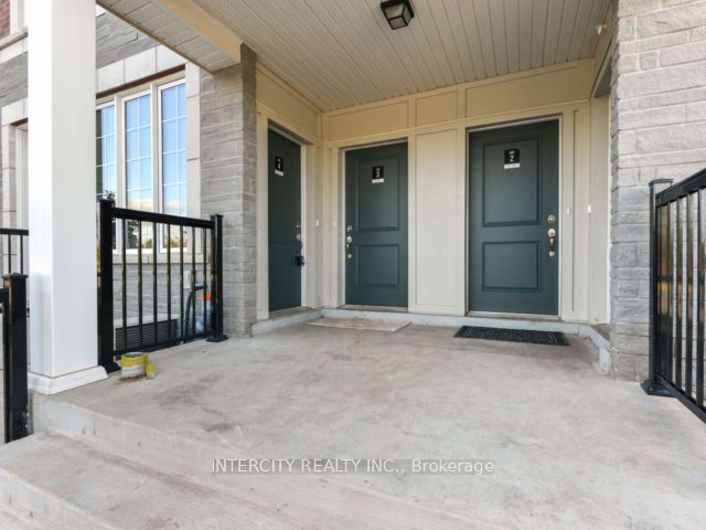 #4 - 2205 Lillykin Street Property Photo 4
