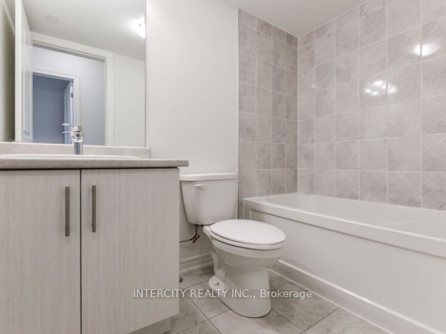 #4 - 2205 Lillykin Street Property Photo 17