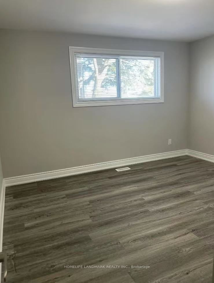 2421 Speyside Drive Property Photo 5