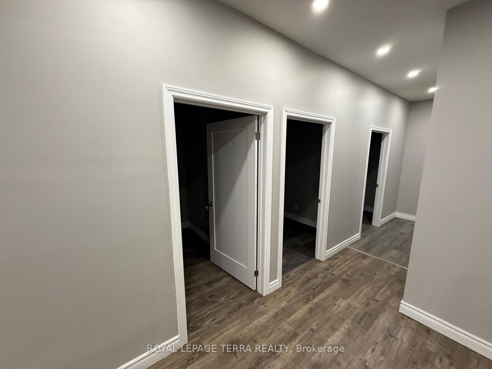 1678 Eglinton Avenue W Property Photo 5