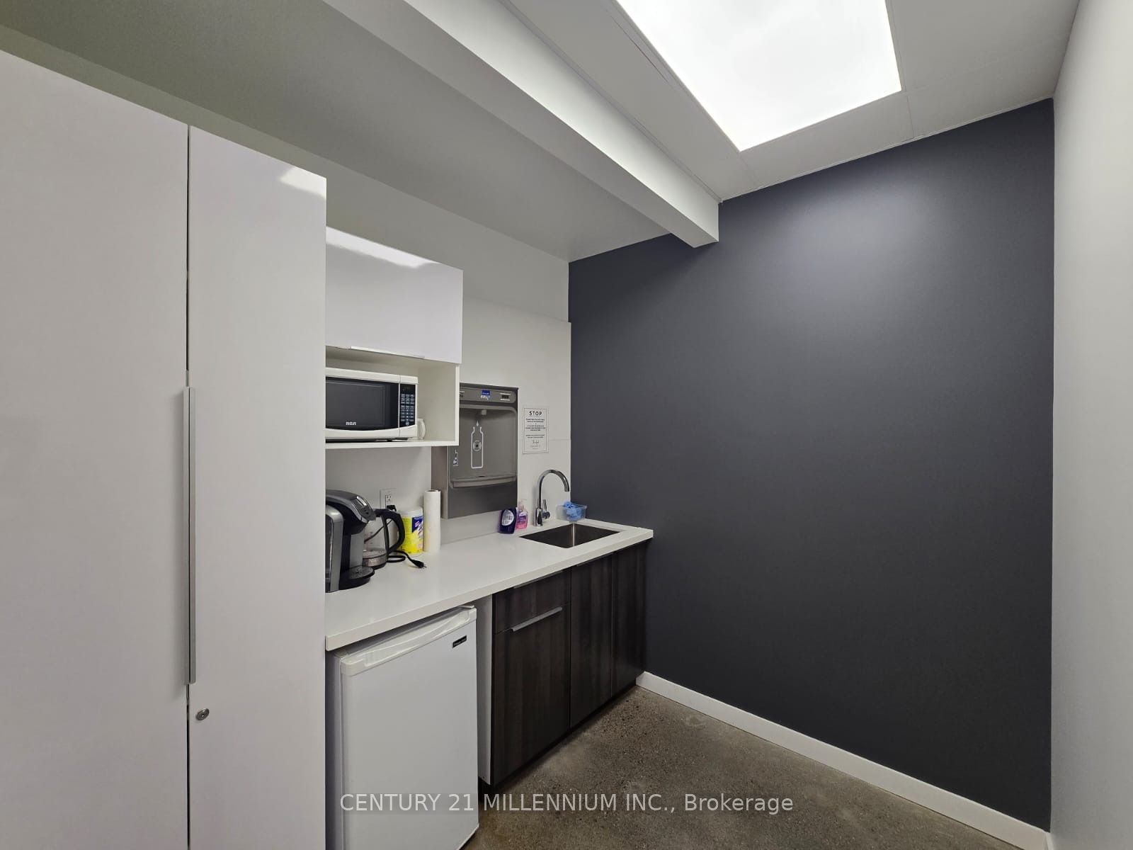 #unit C - 181 Queen Street Property Photo 3