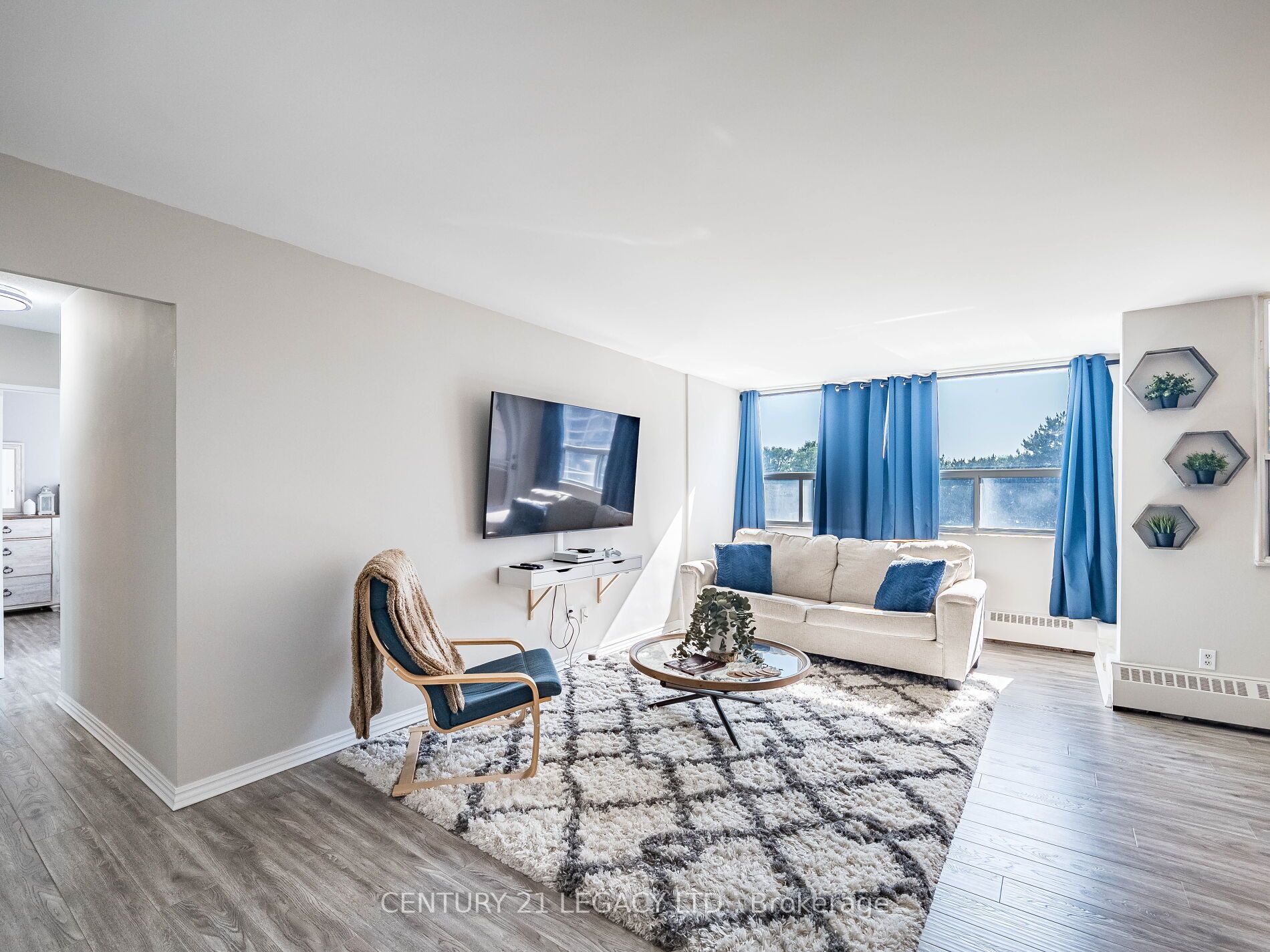 551 The West Mall N/a 310 Property Photo 1