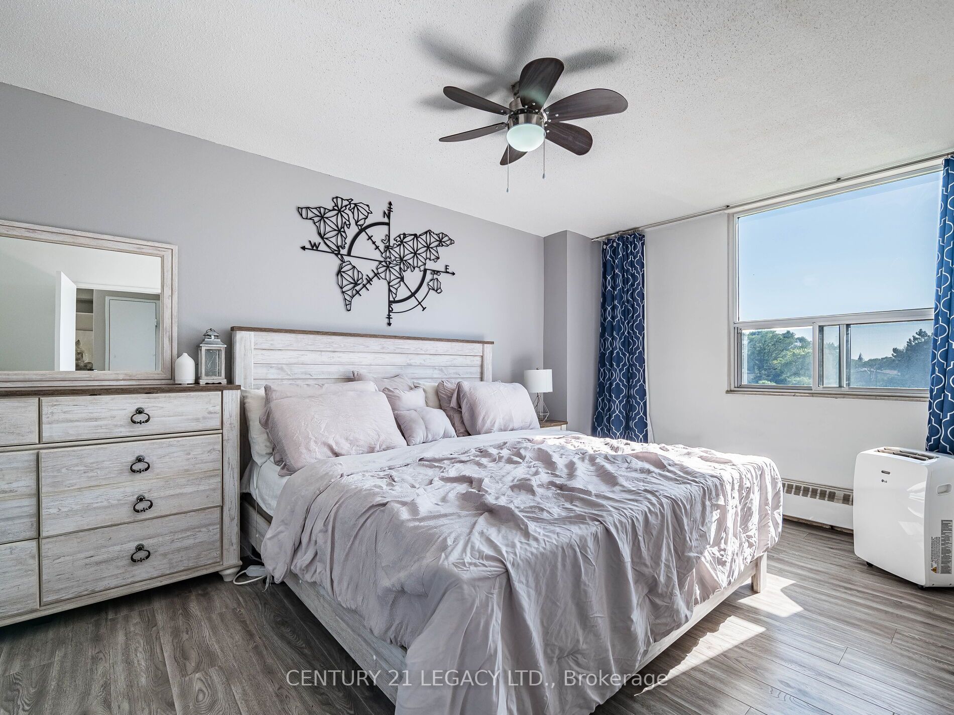 551 The West Mall N/a 310 Property Photo 12