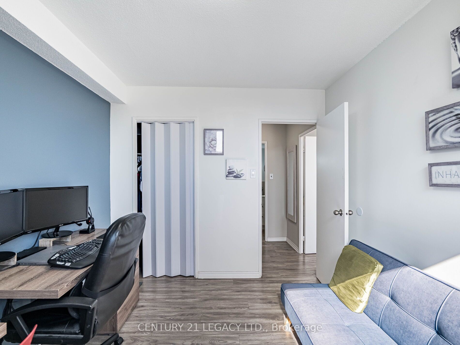 551 The West Mall N/a 310 Property Photo 17