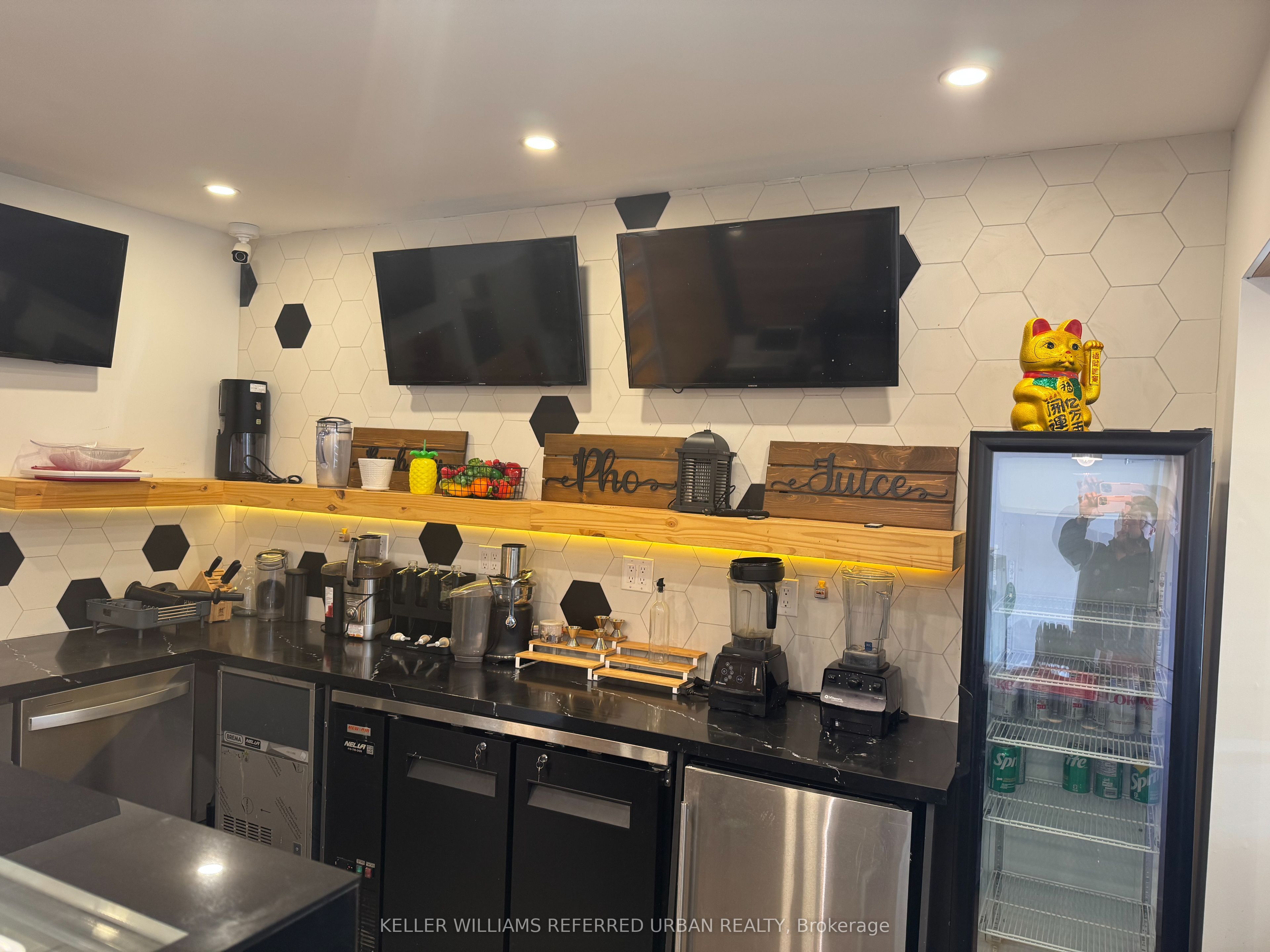 19 Wade Avenue Property Photo 2
