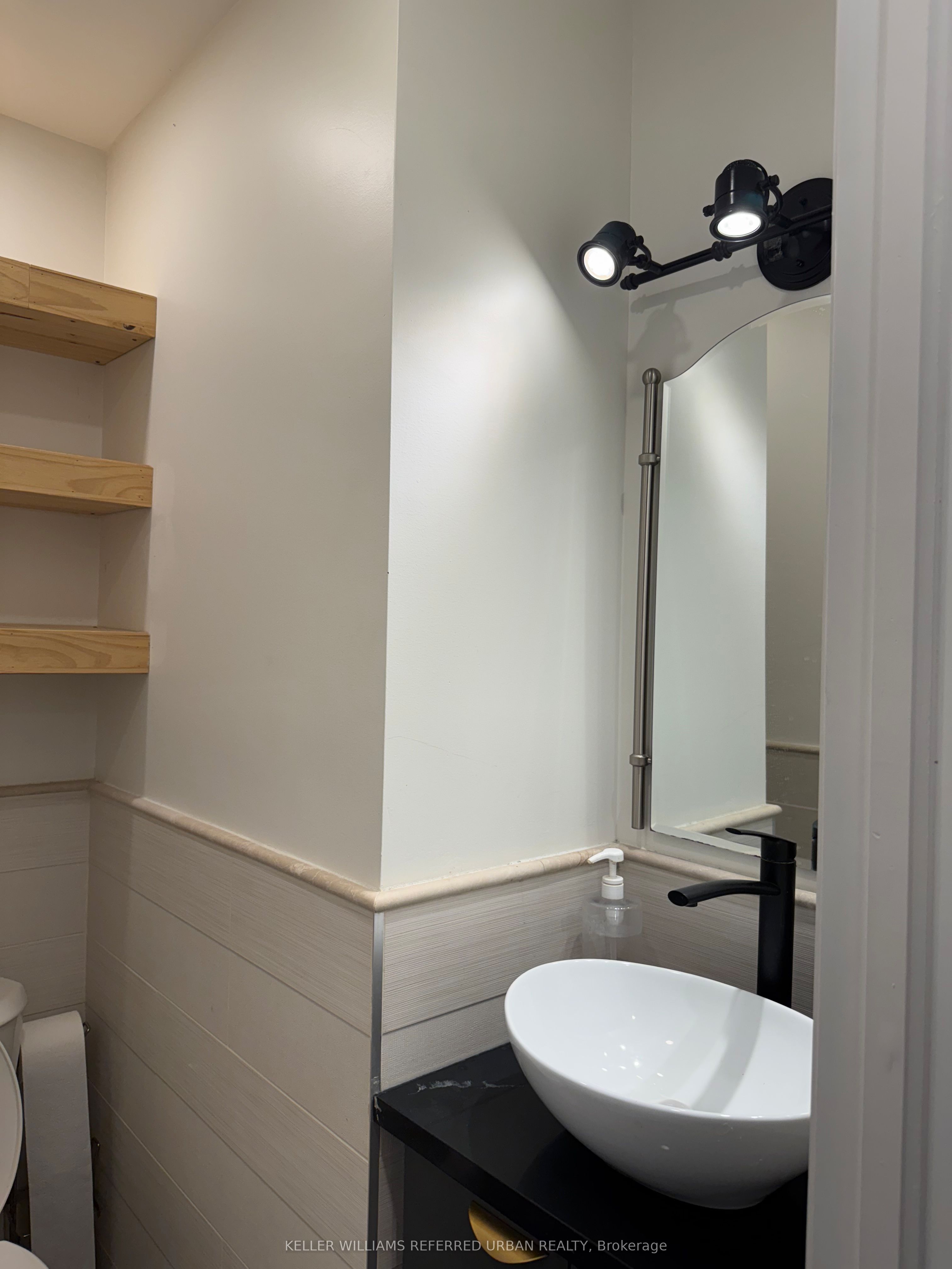 19 Wade Avenue Property Photo 11