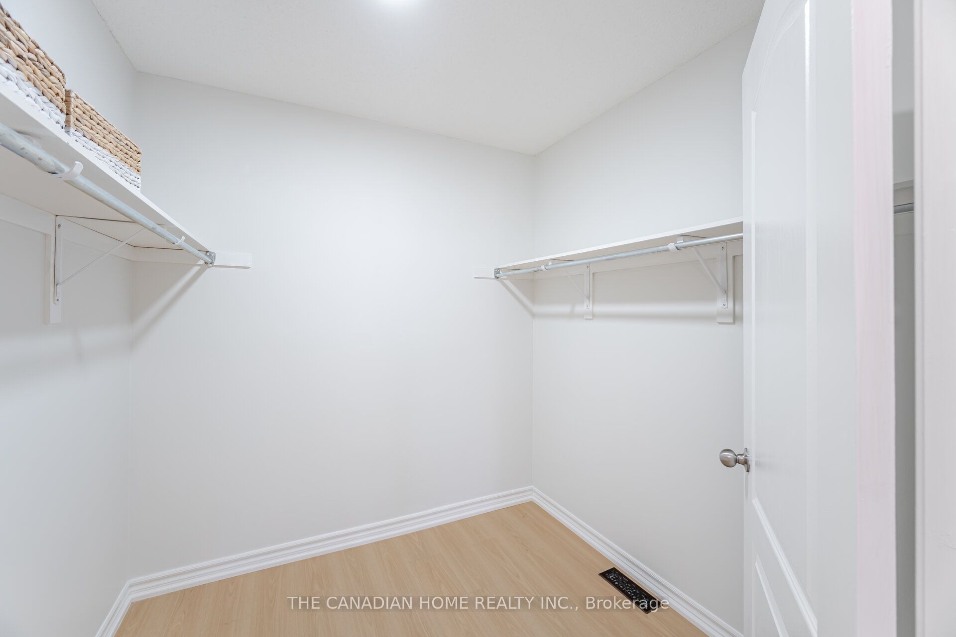7059 Magistrate Terrace Property Photo 27