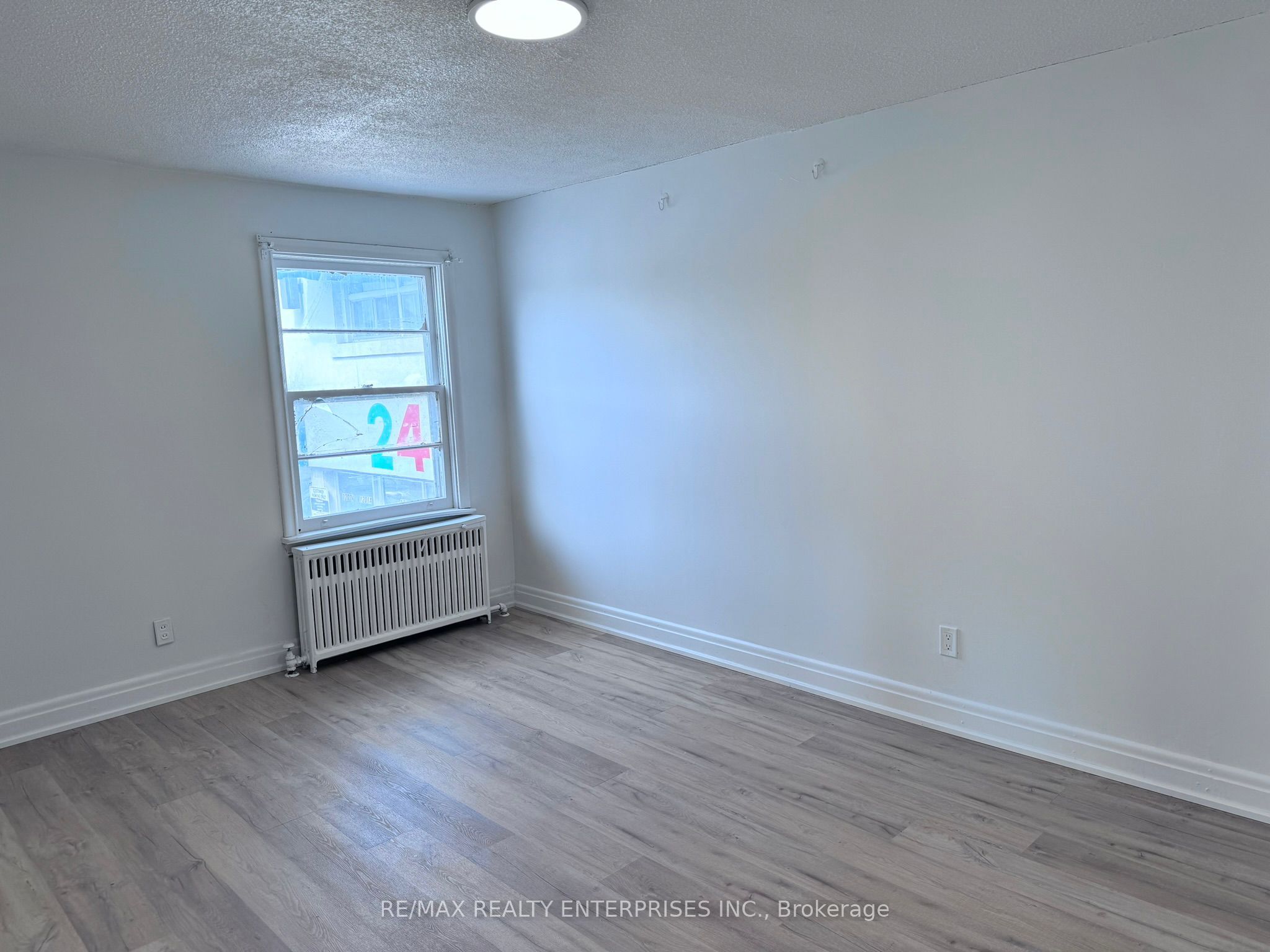 1187 Hurontario Street Property Photo 5